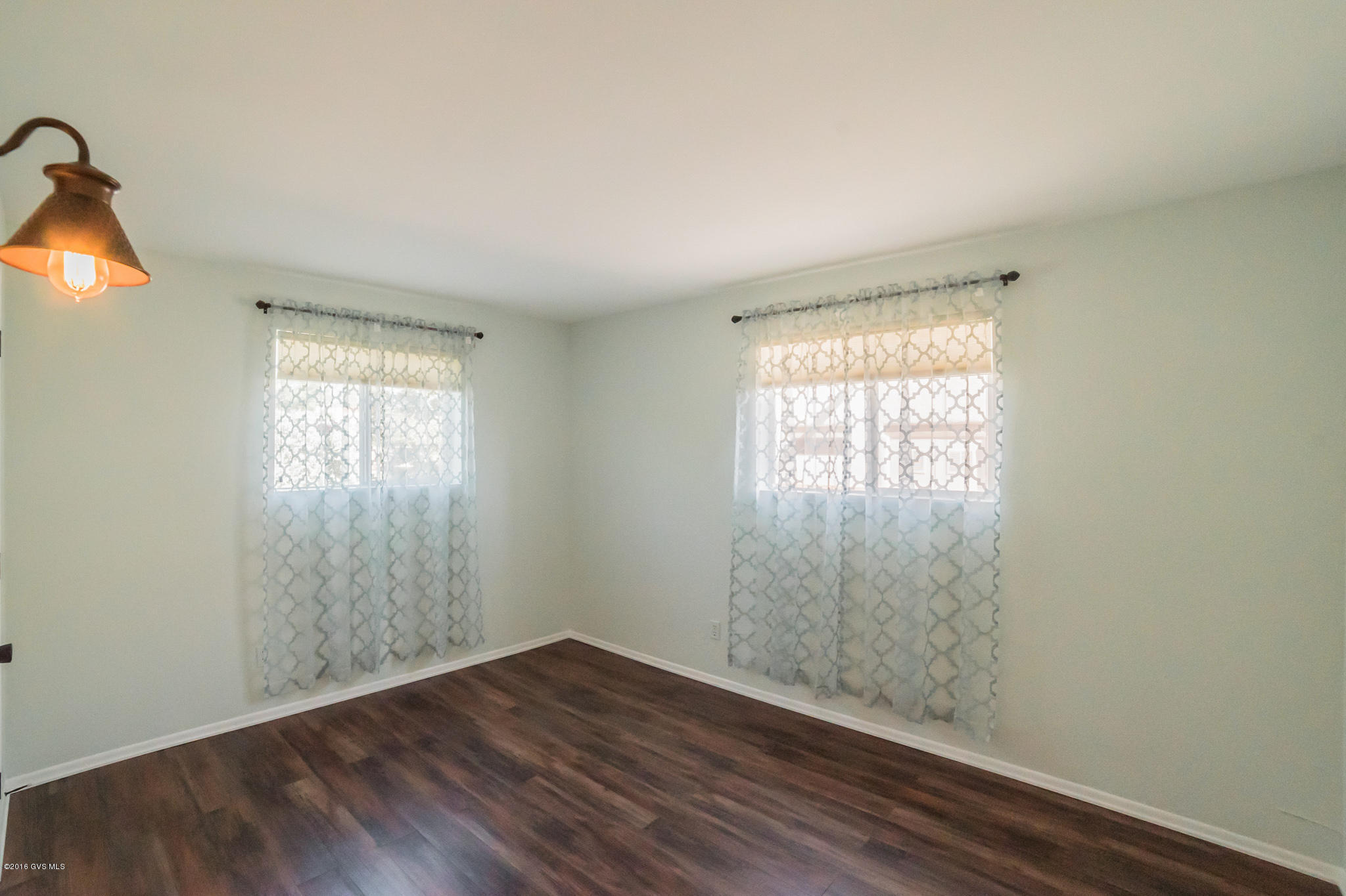 230 W Paseo Del Chino