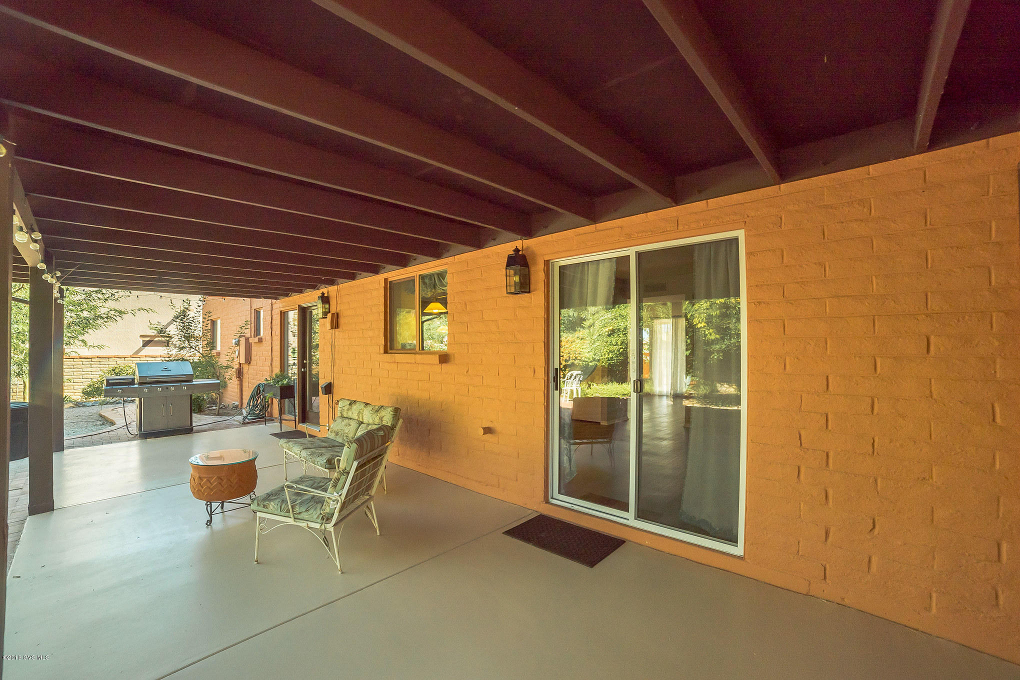 230 W Paseo Del Chino