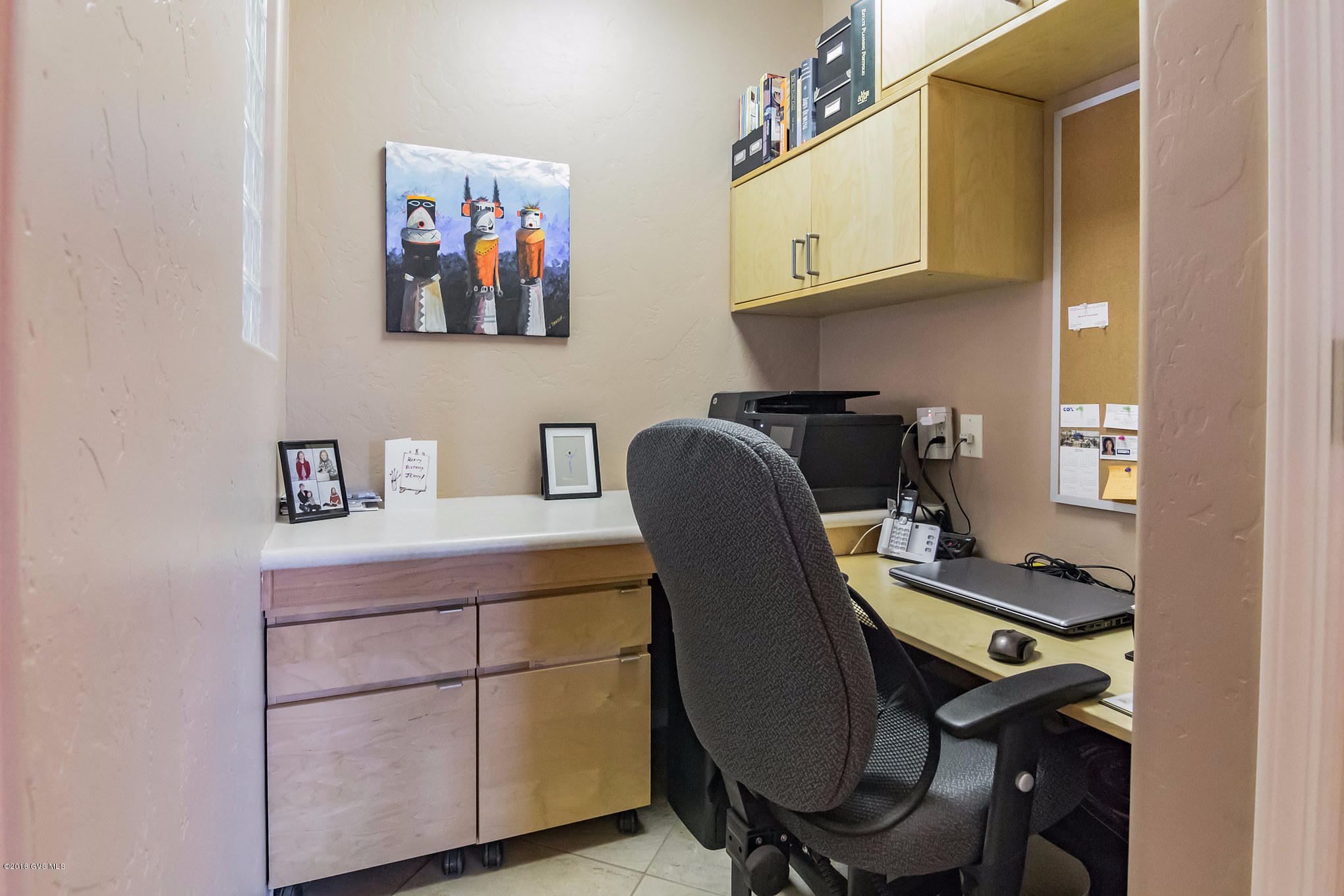 913 W Camino Tierra Libre