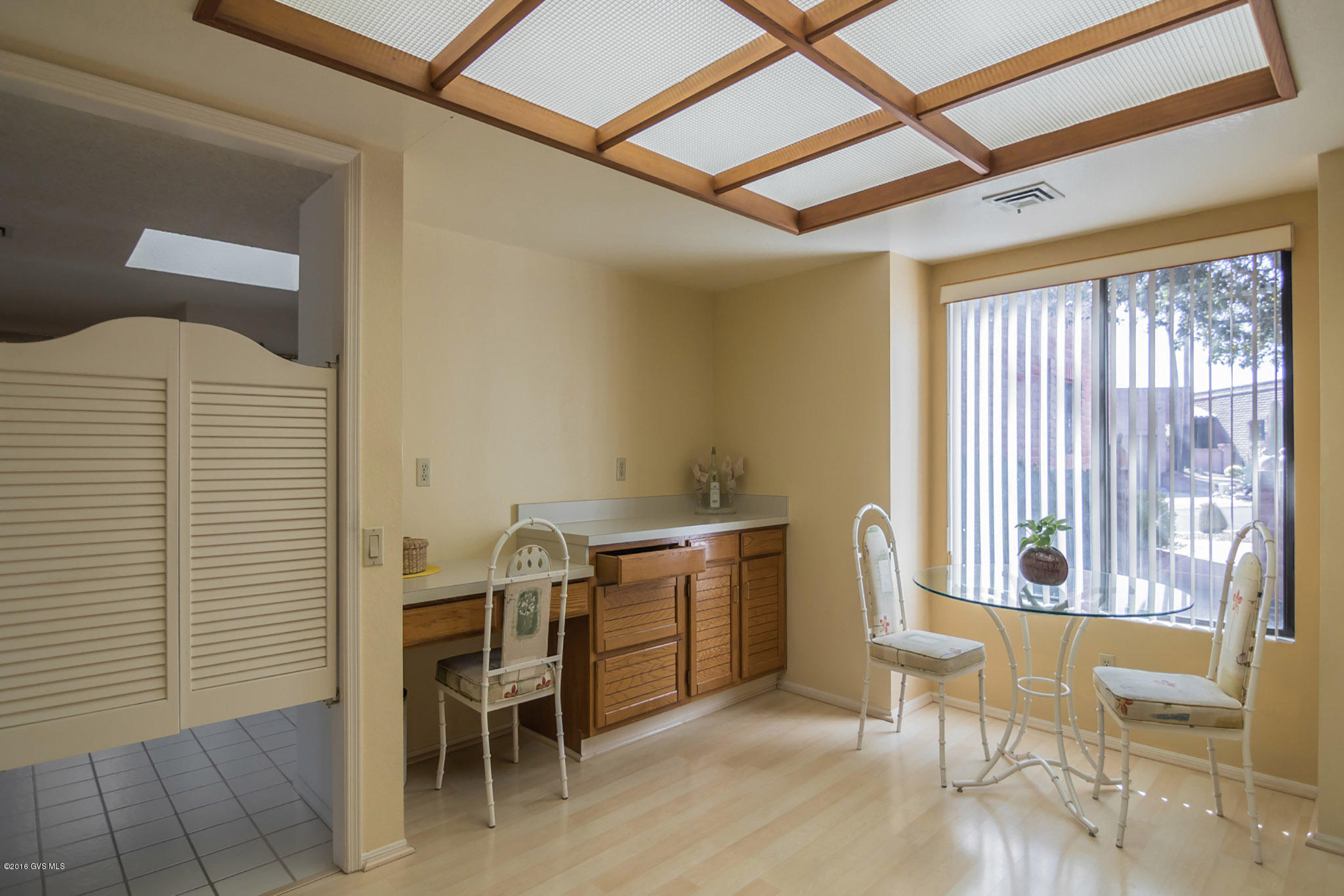 1472 W Via De La Gloria