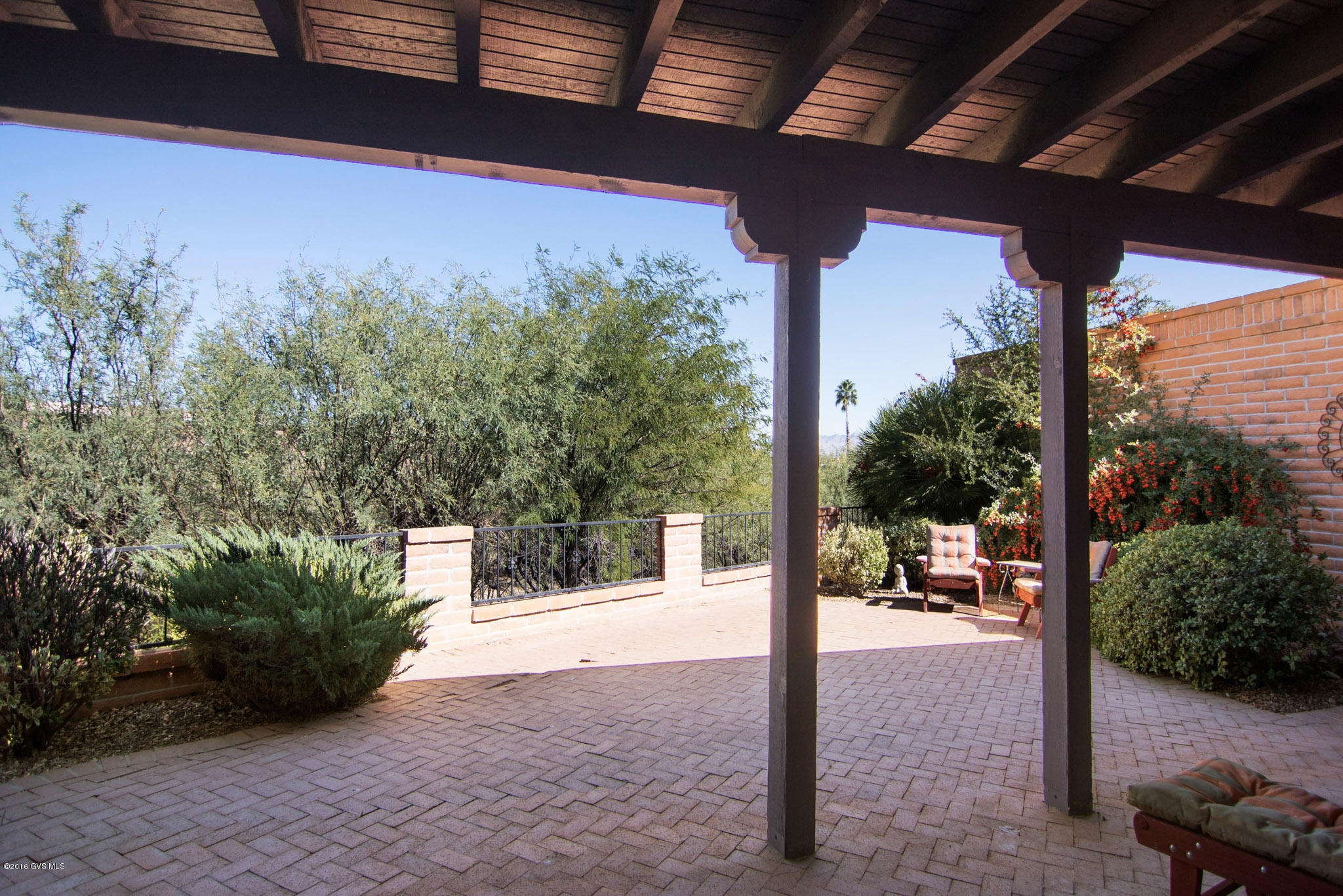 1472 W Via De La Gloria