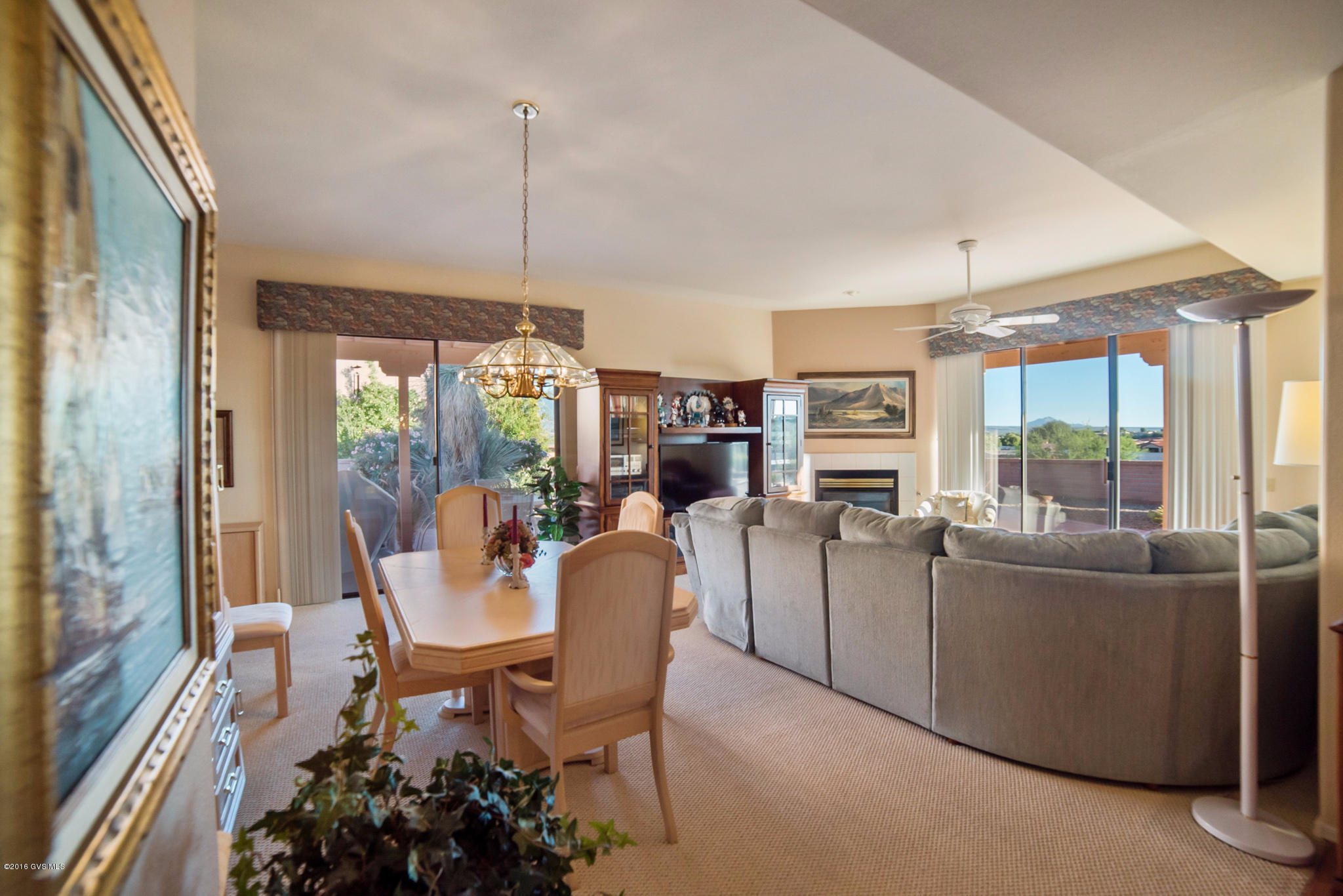 1941 W Placita De Agosto