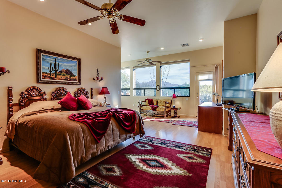 1575 S Walnut Spring Place