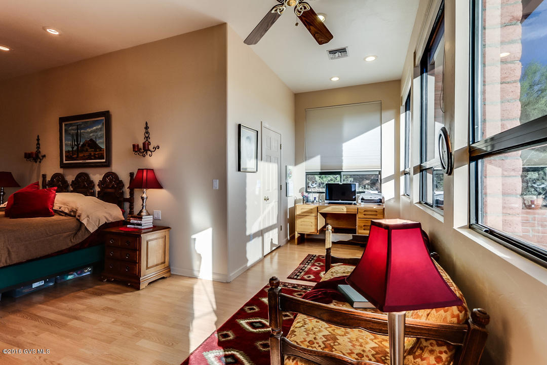 1575 S Walnut Spring Place