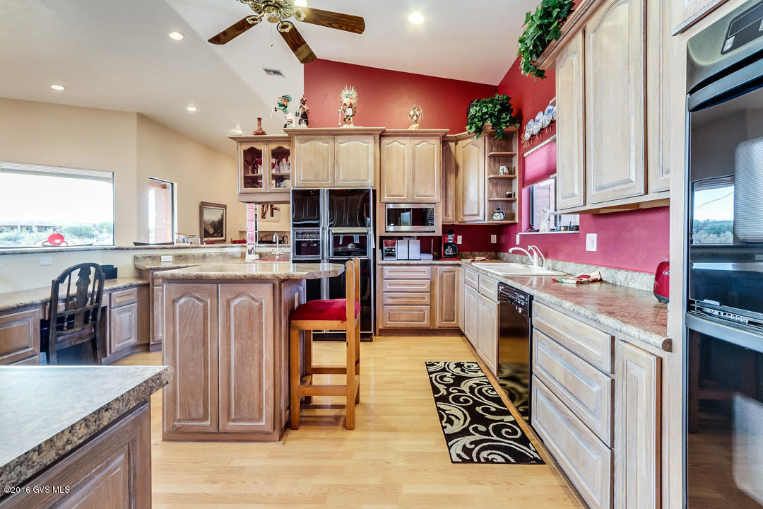 1575 S Walnut Spring Place