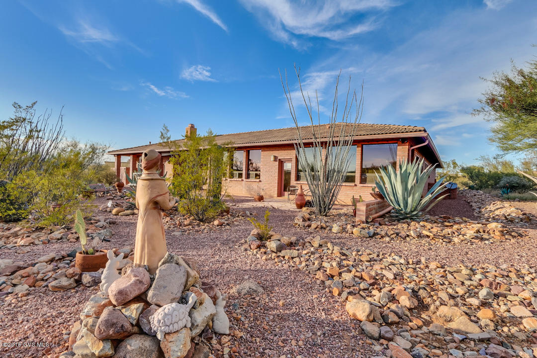 1575 S Walnut Spring Place