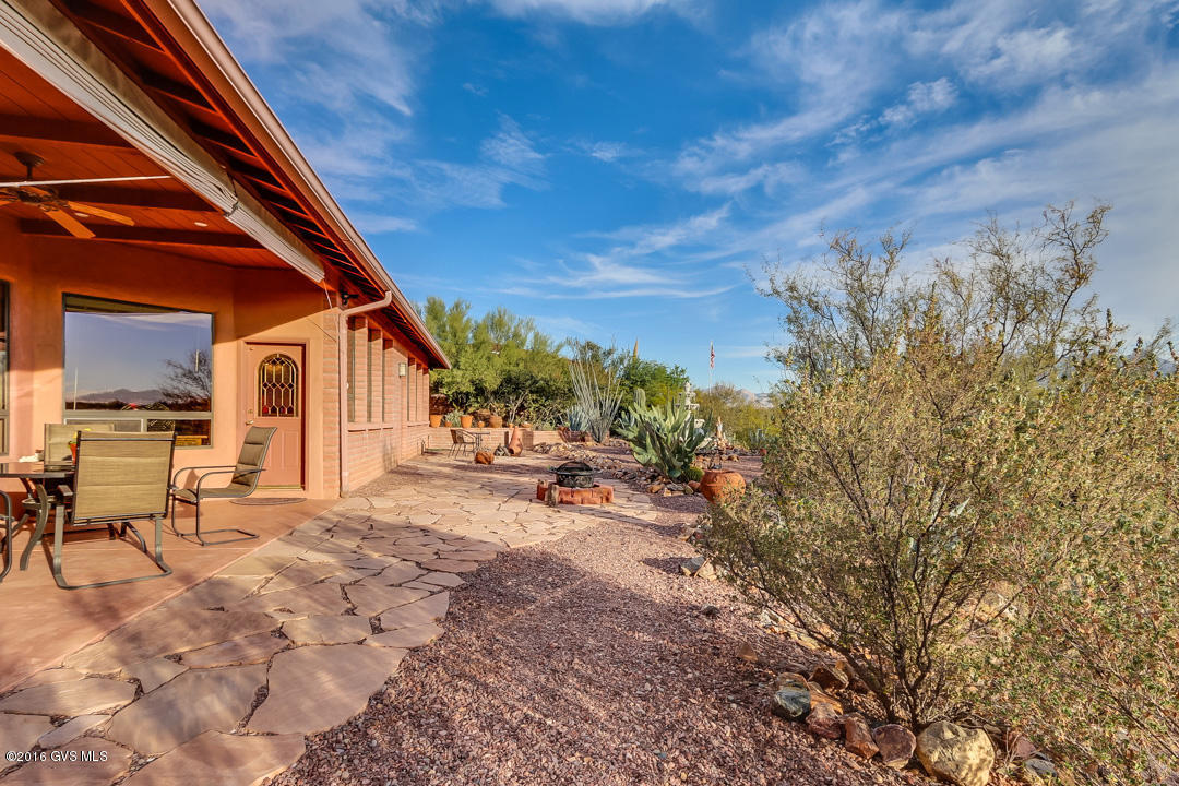 1575 S Walnut Spring Place