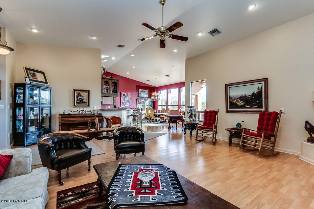 1575 S Walnut Spring Place