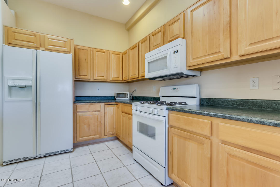 715 W Waterview Drive