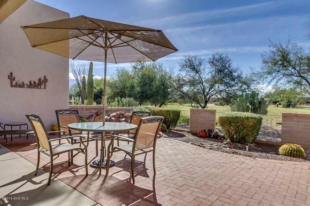 715 W Waterview Drive