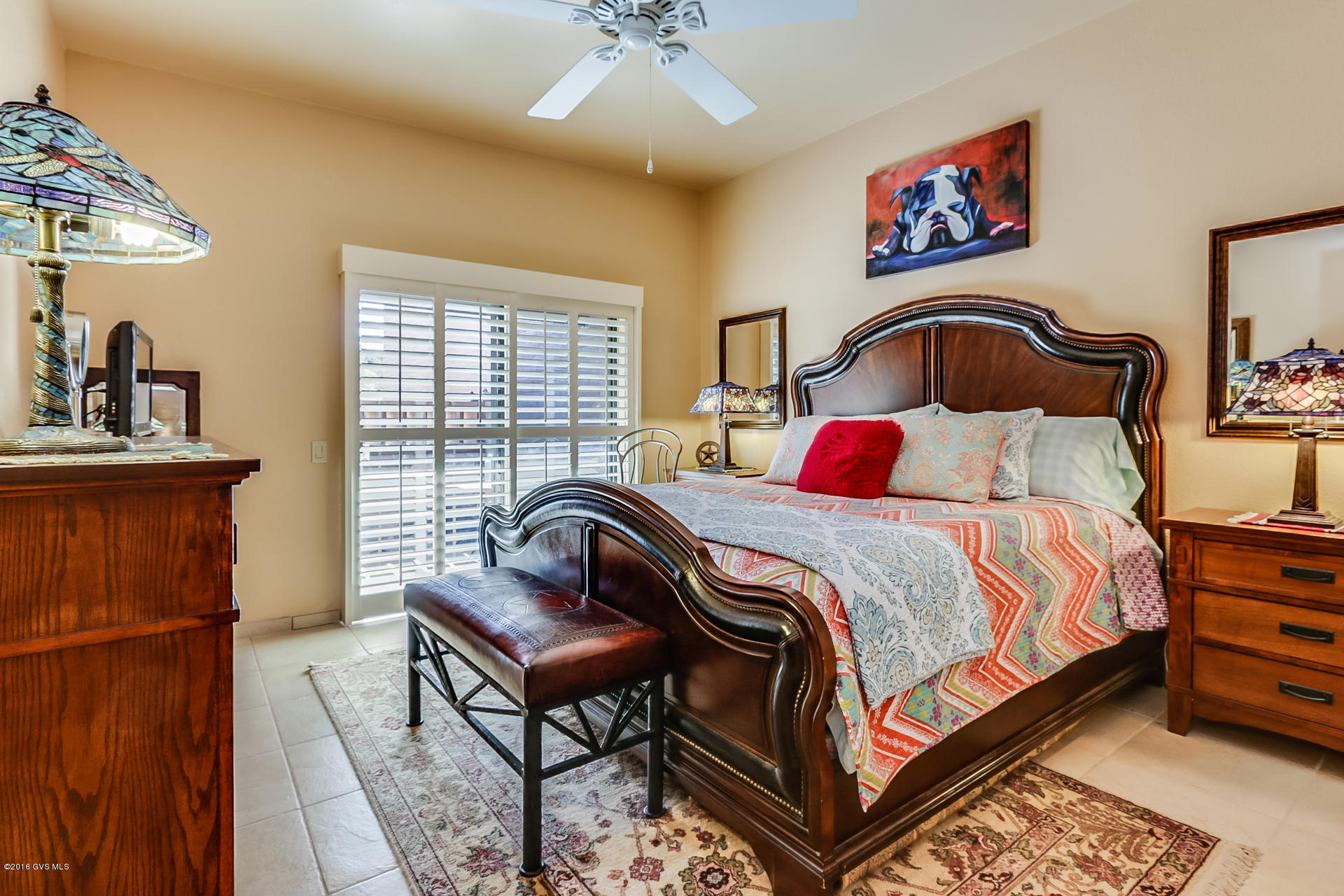 1136 W Camino Urbano