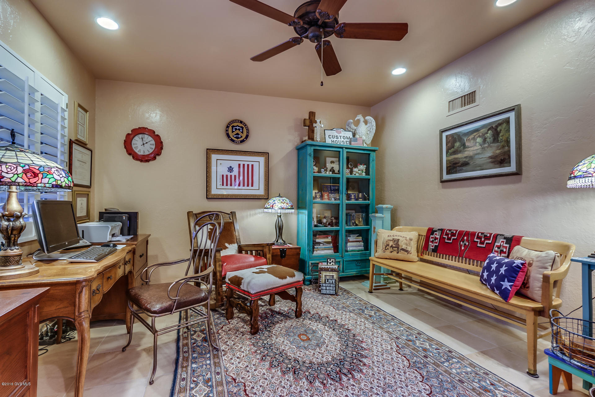 1136 W Camino Urbano