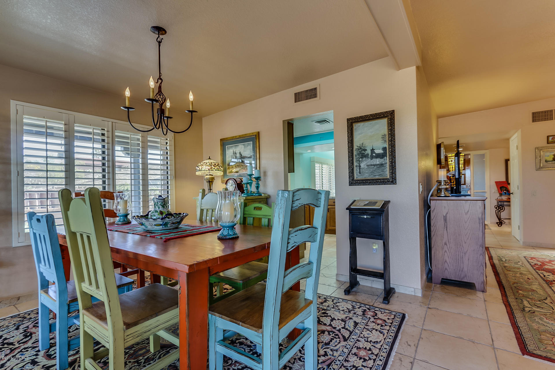 1136 W Camino Urbano