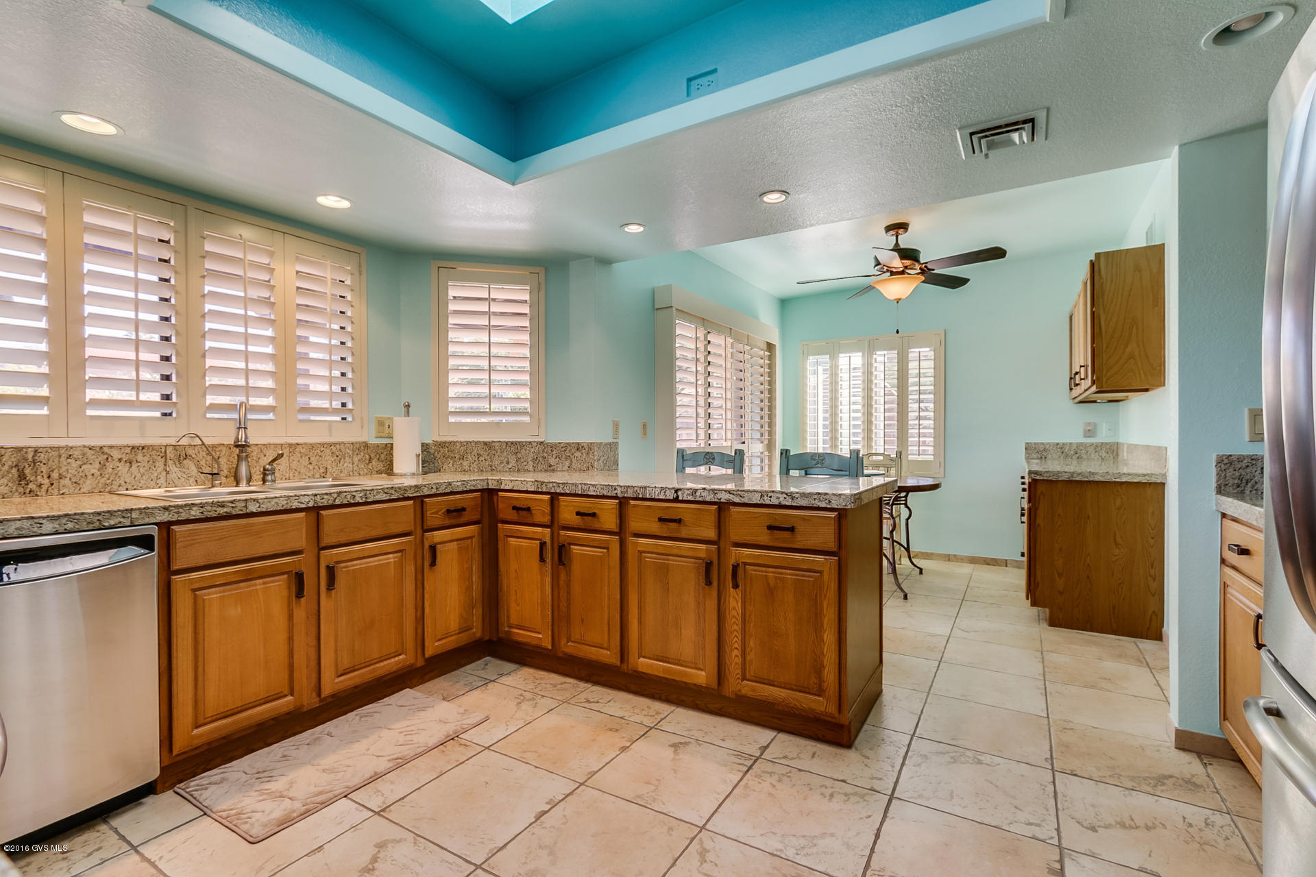 1136 W Camino Urbano