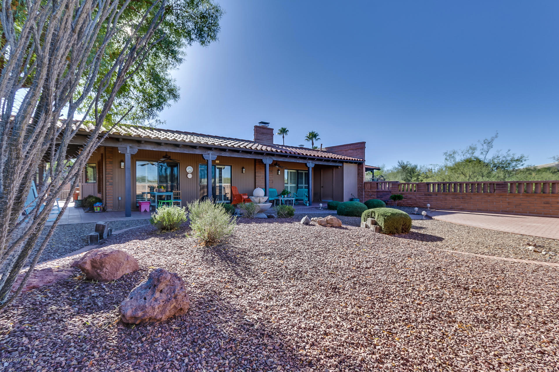 1136 W Camino Urbano