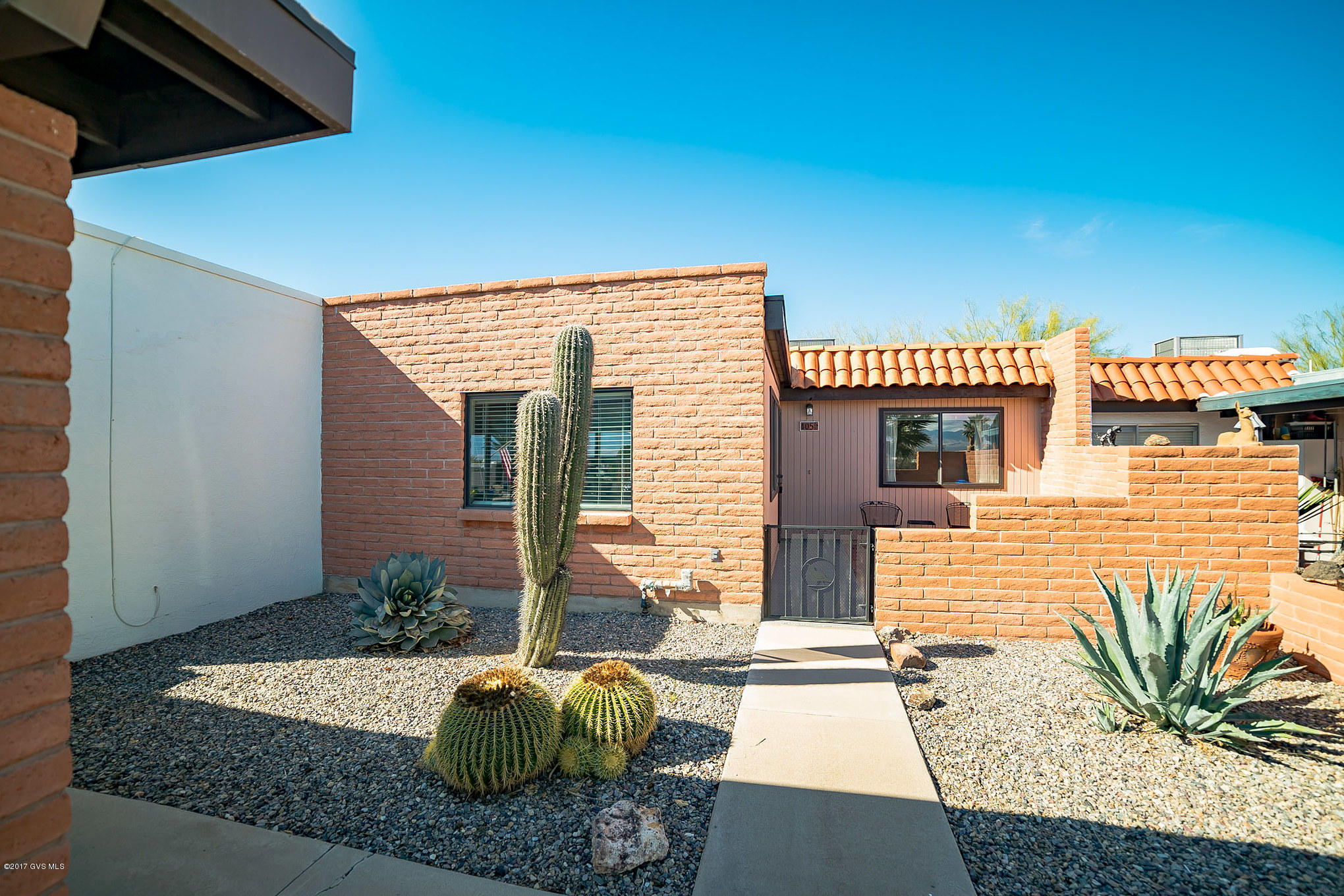 405 N Calle Del Diablo