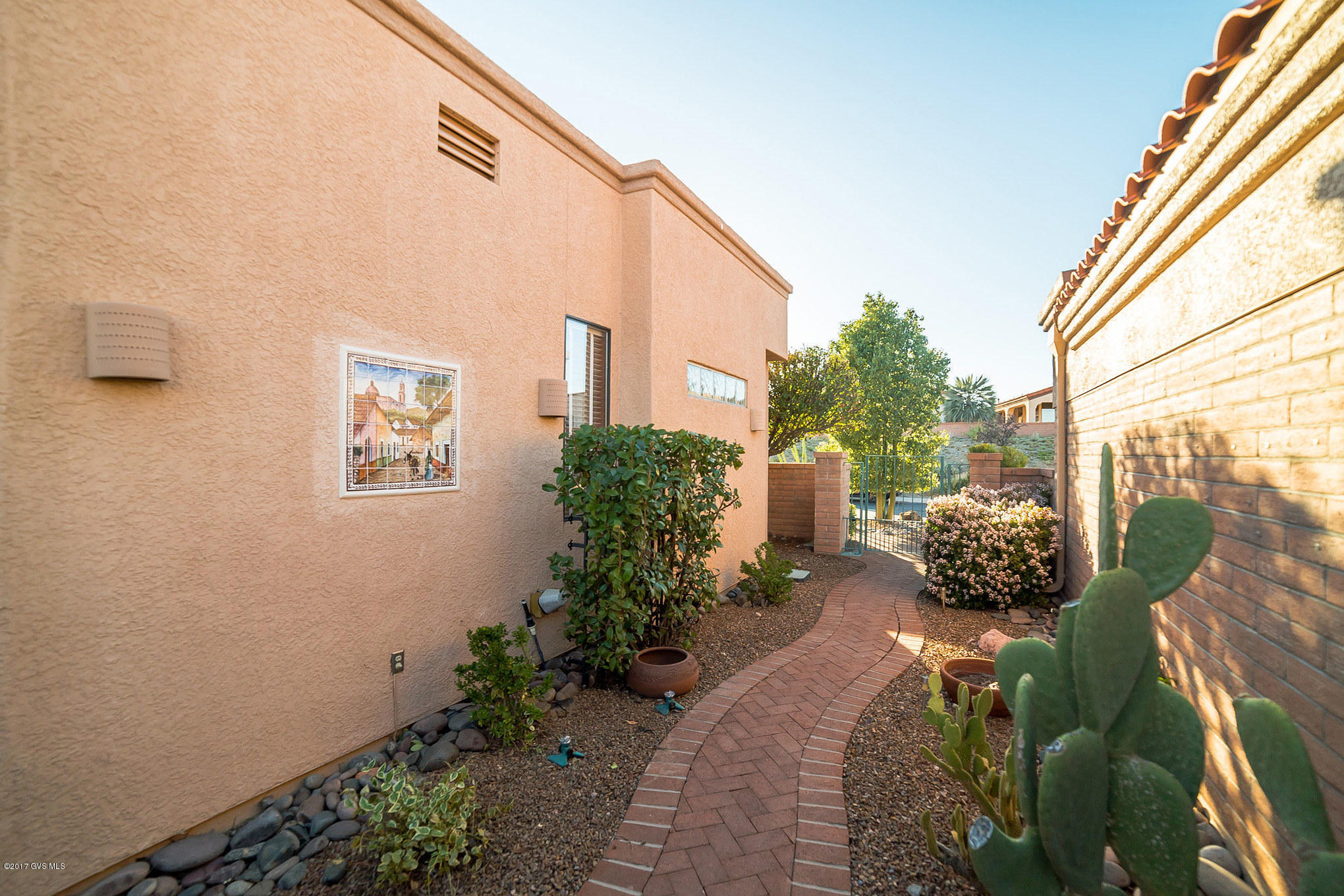 4967 S Gloria View Court