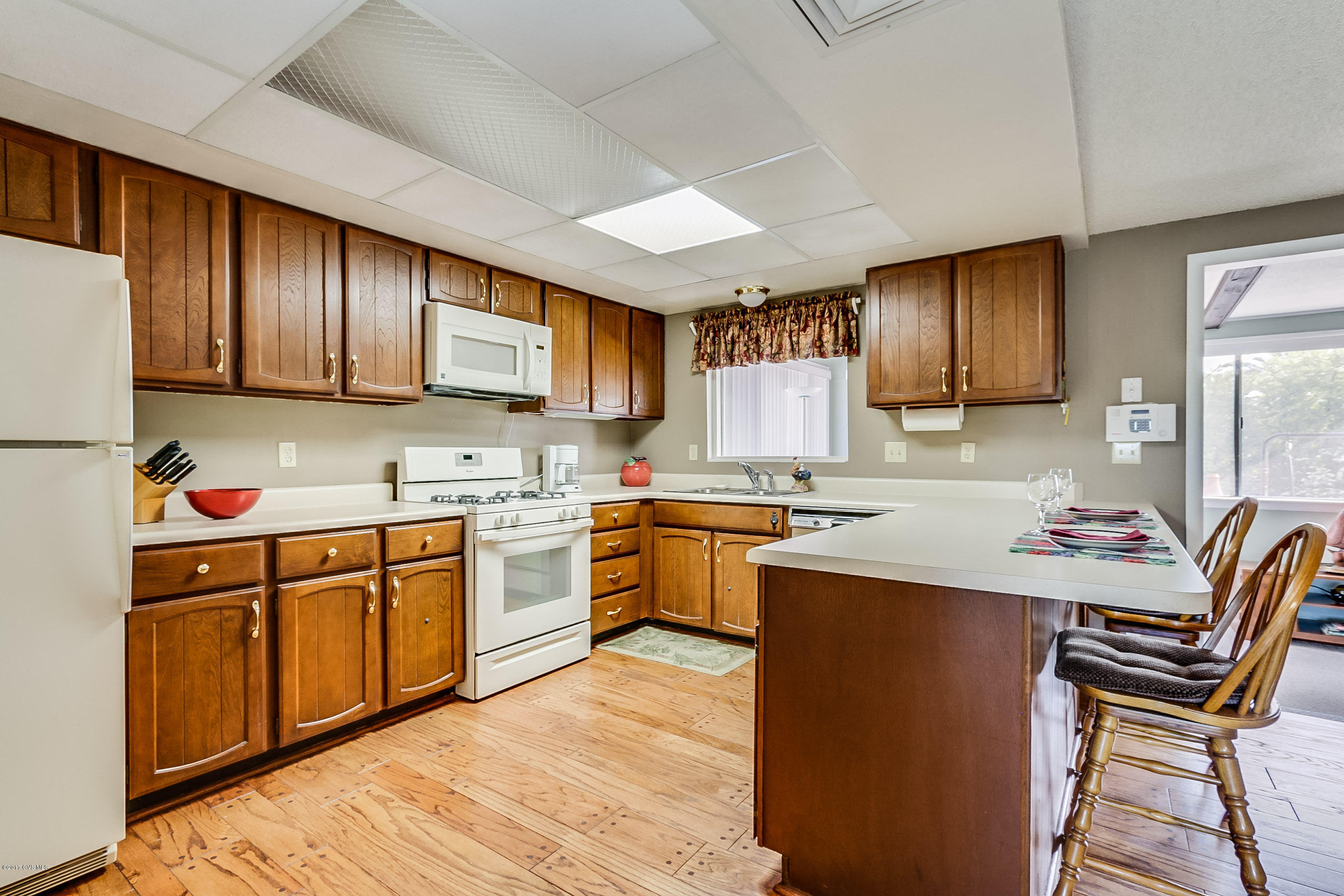 1530 S San Ray