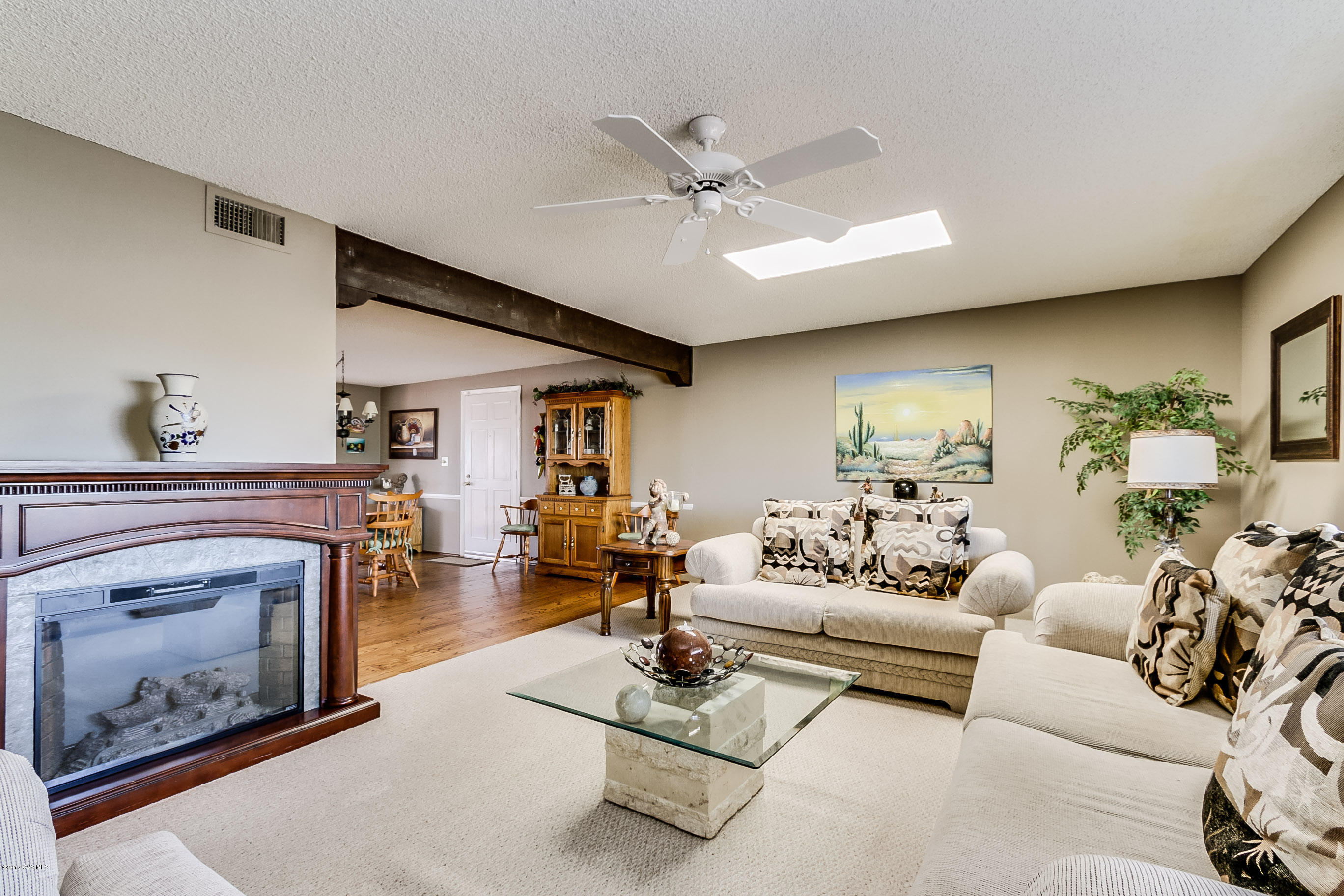 1530 S San Ray