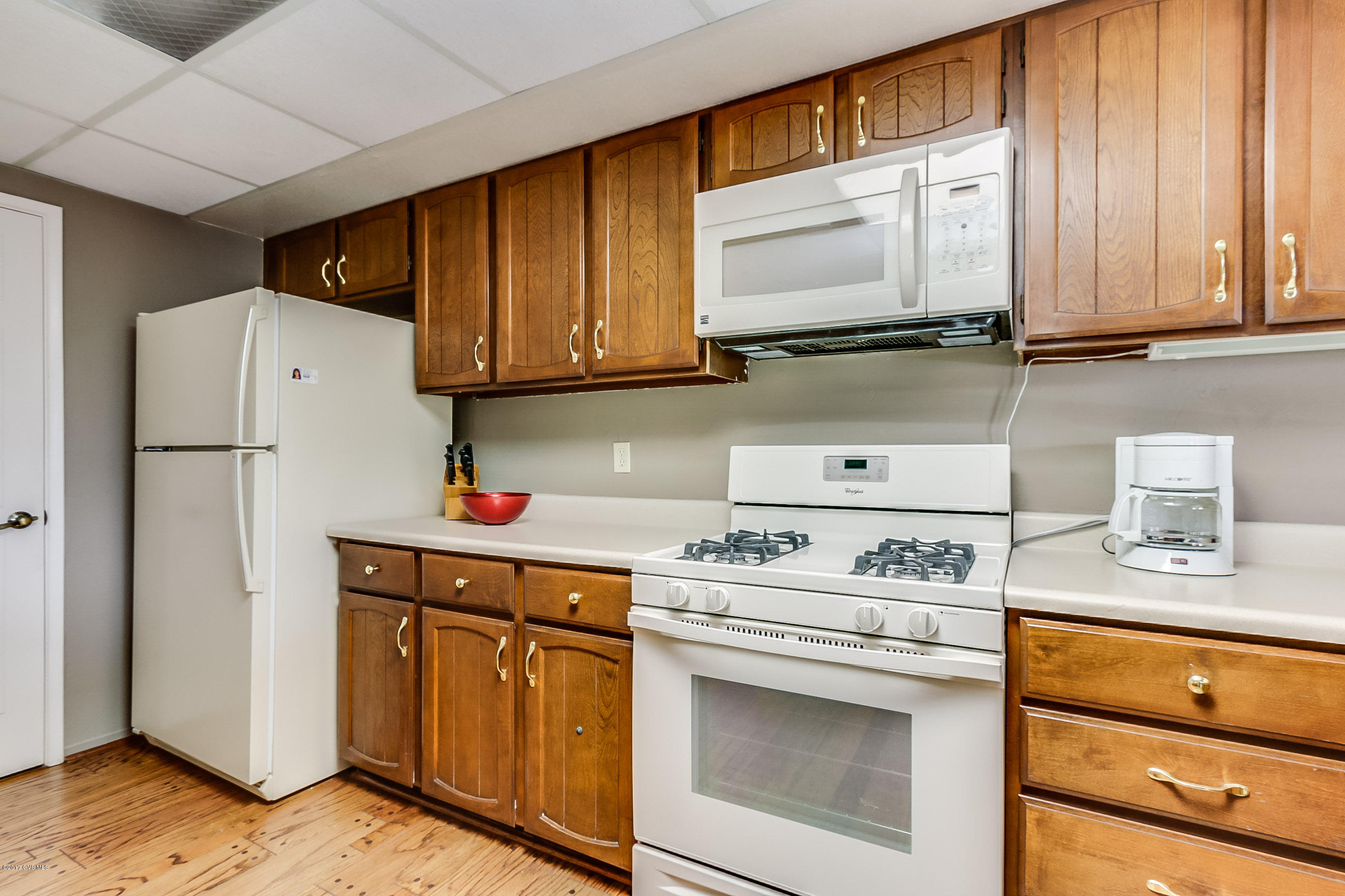 1530 S San Ray