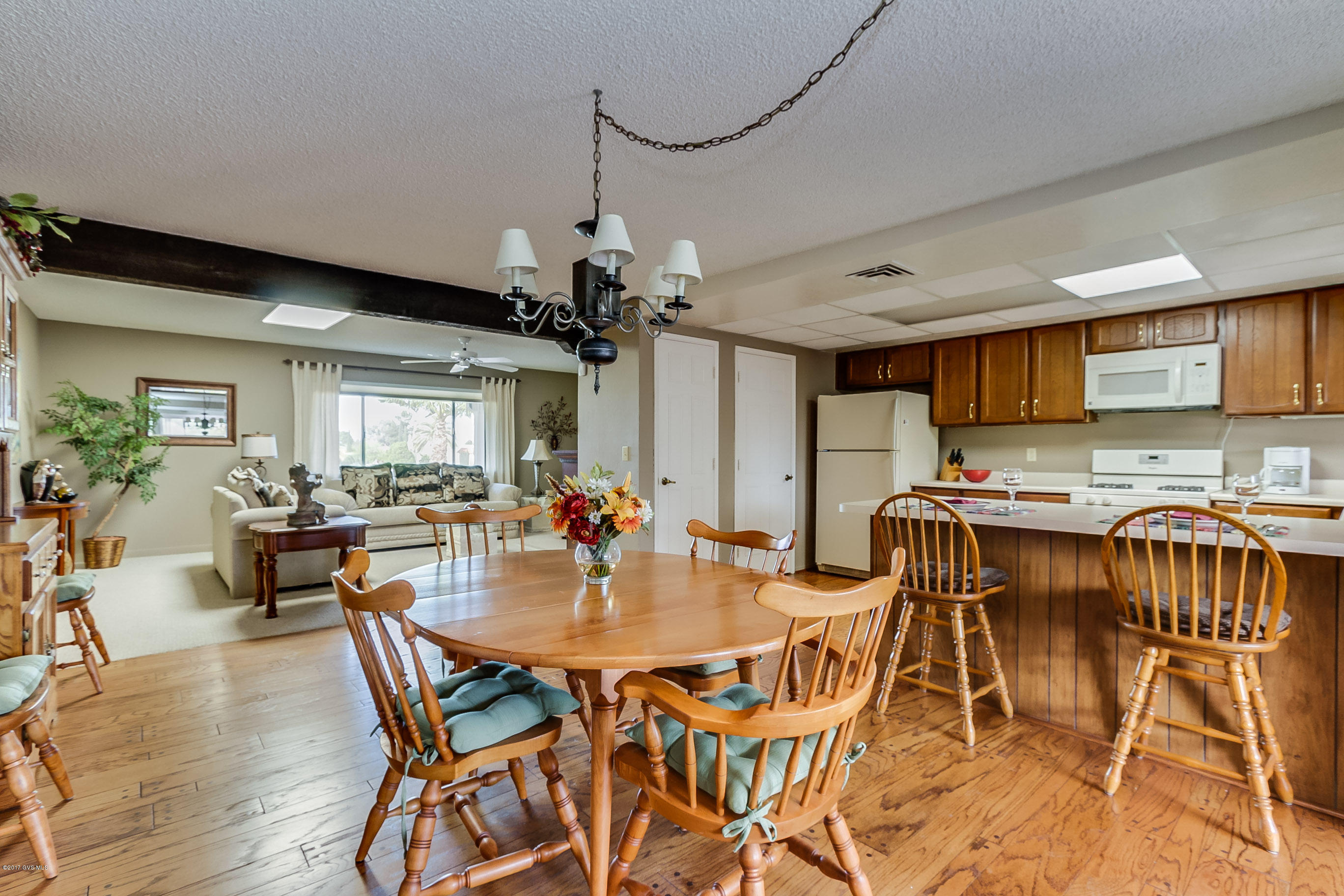 1530 S San Ray