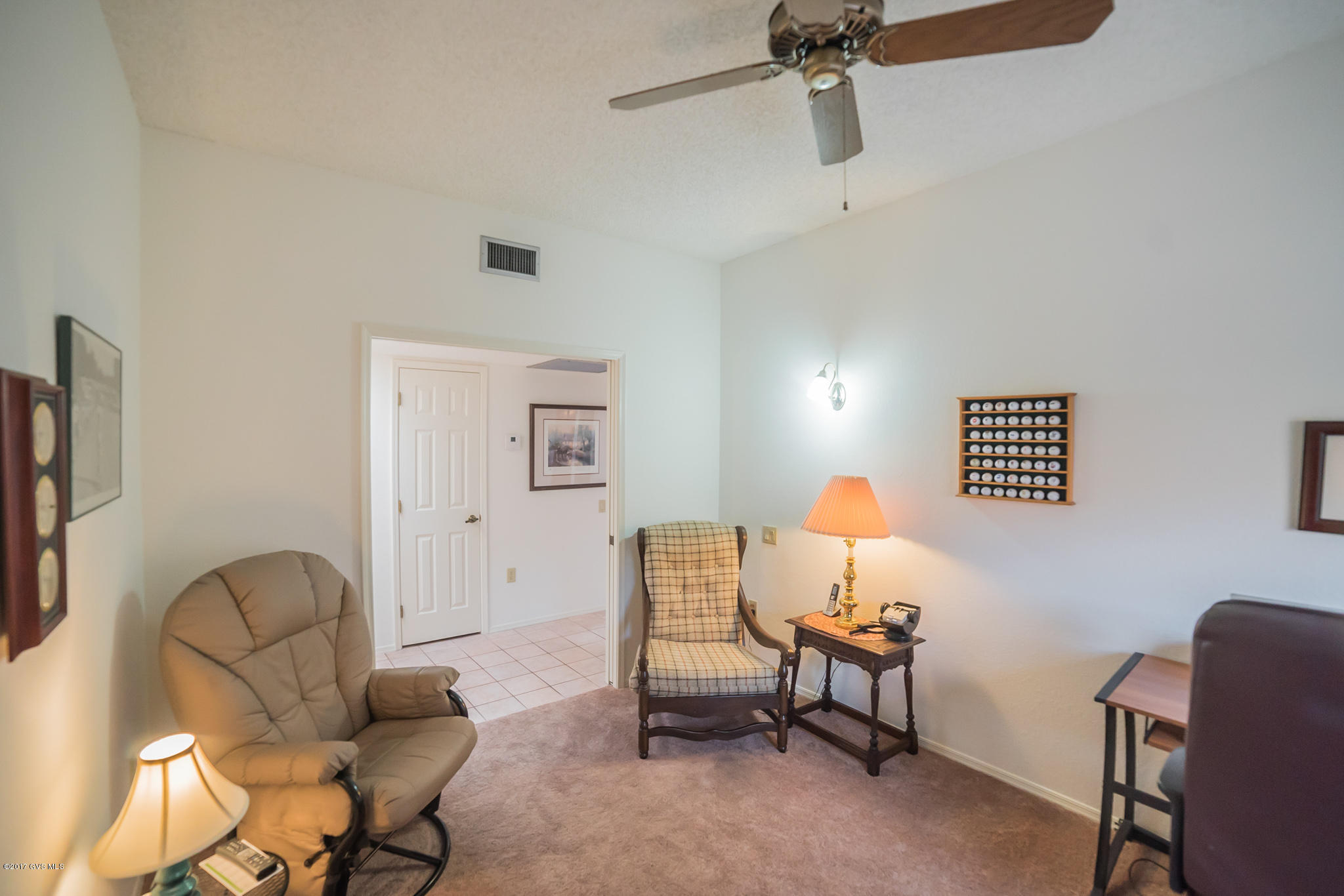 1445 W Camino Del Pato