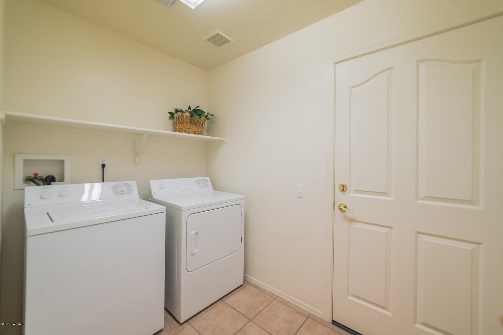 327 W Continental Vista Place