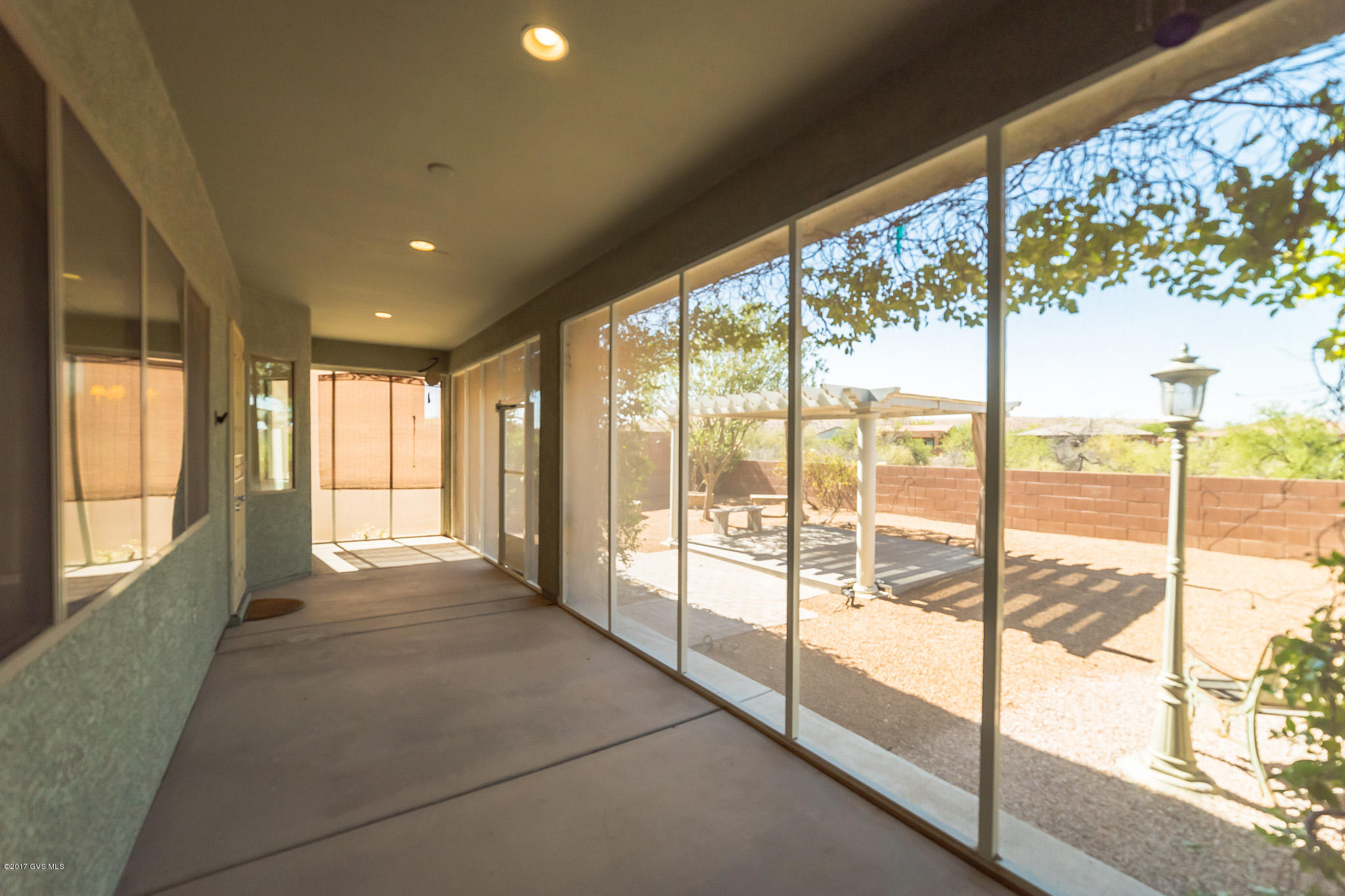 1142 W Mountain Stone Drive