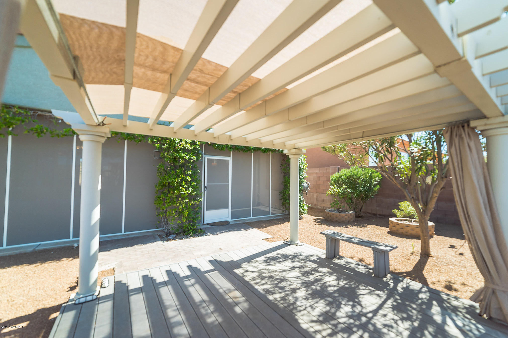1142 W Mountain Stone Drive