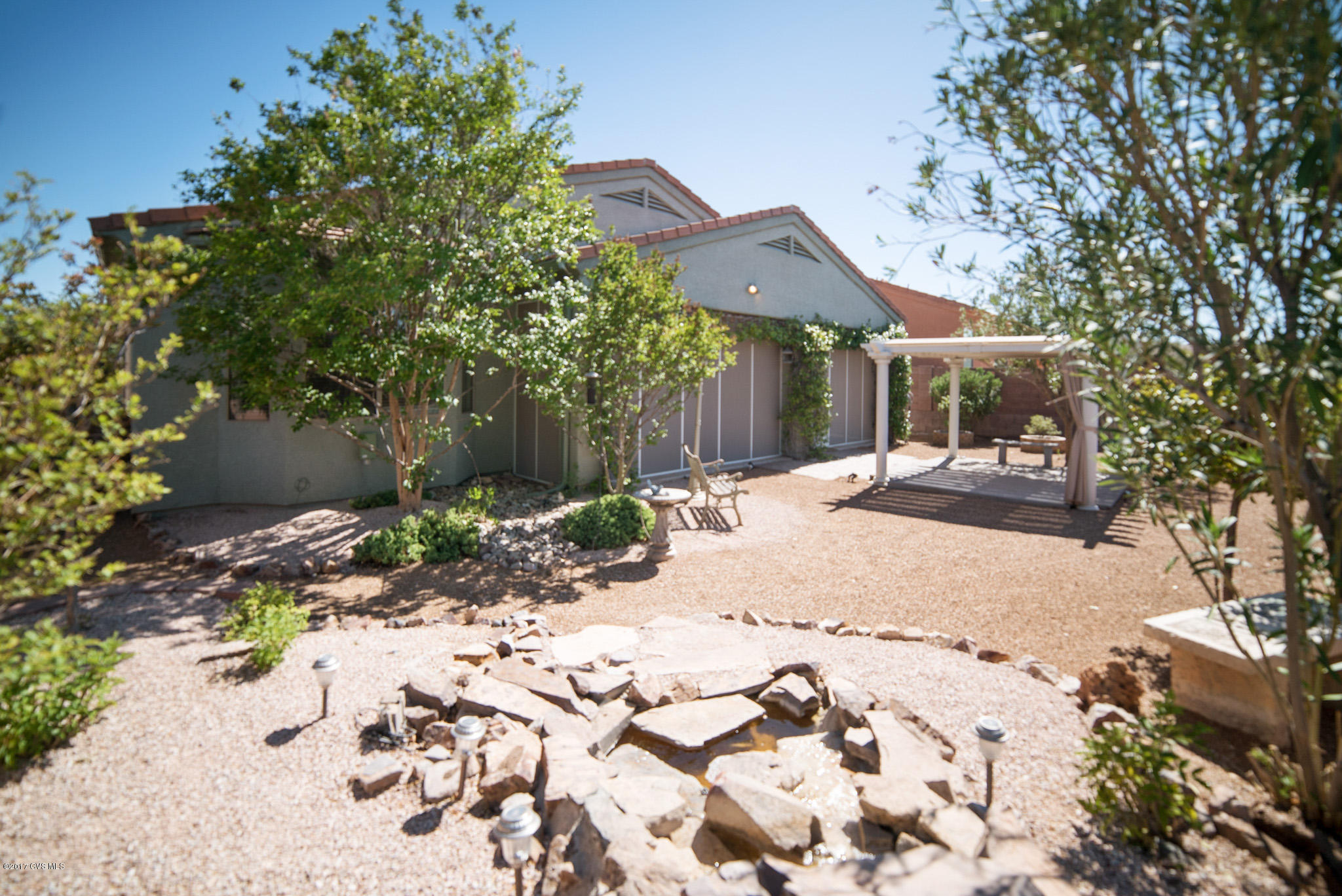 1142 W Mountain Stone Drive