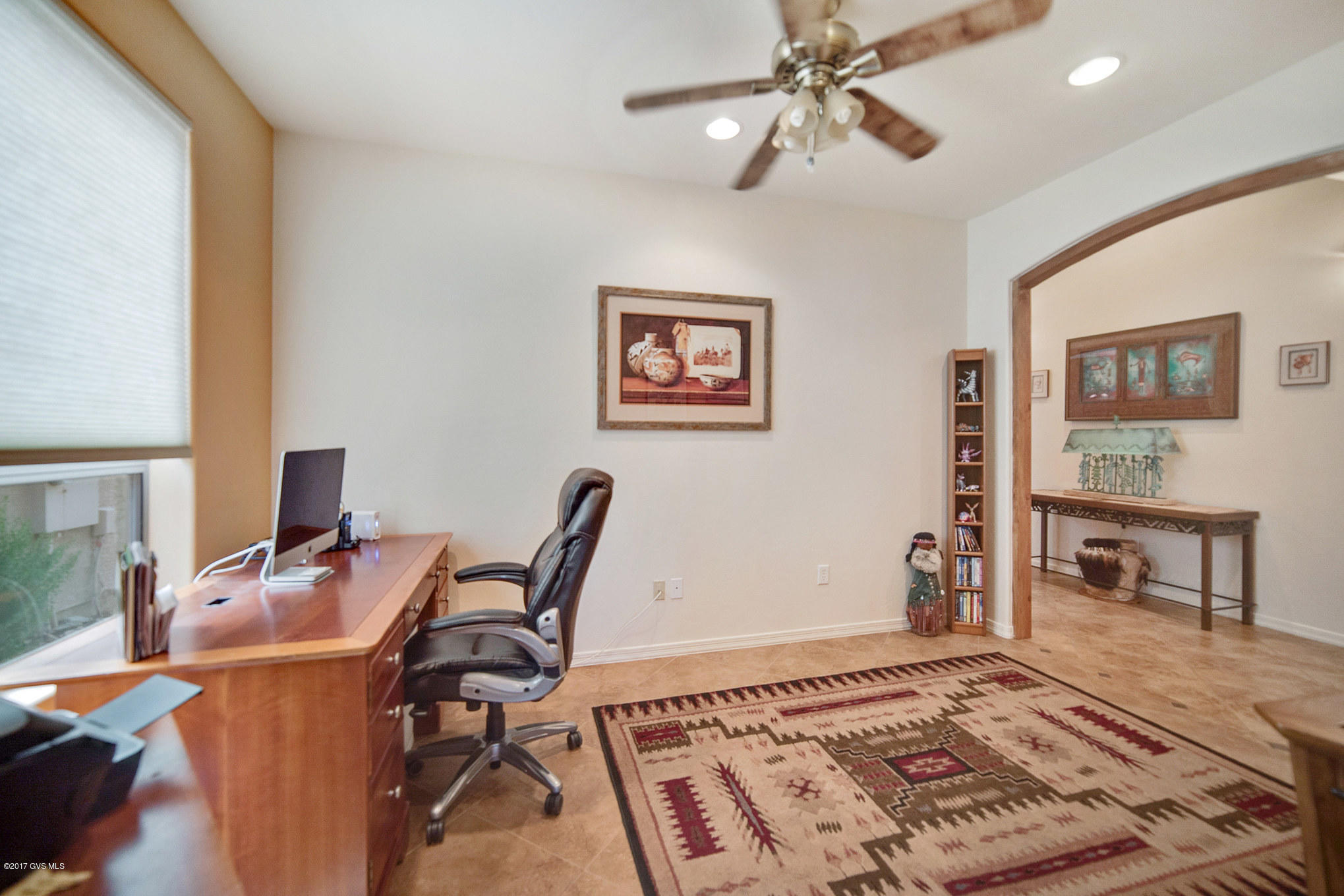 588 W Shadow Wood
