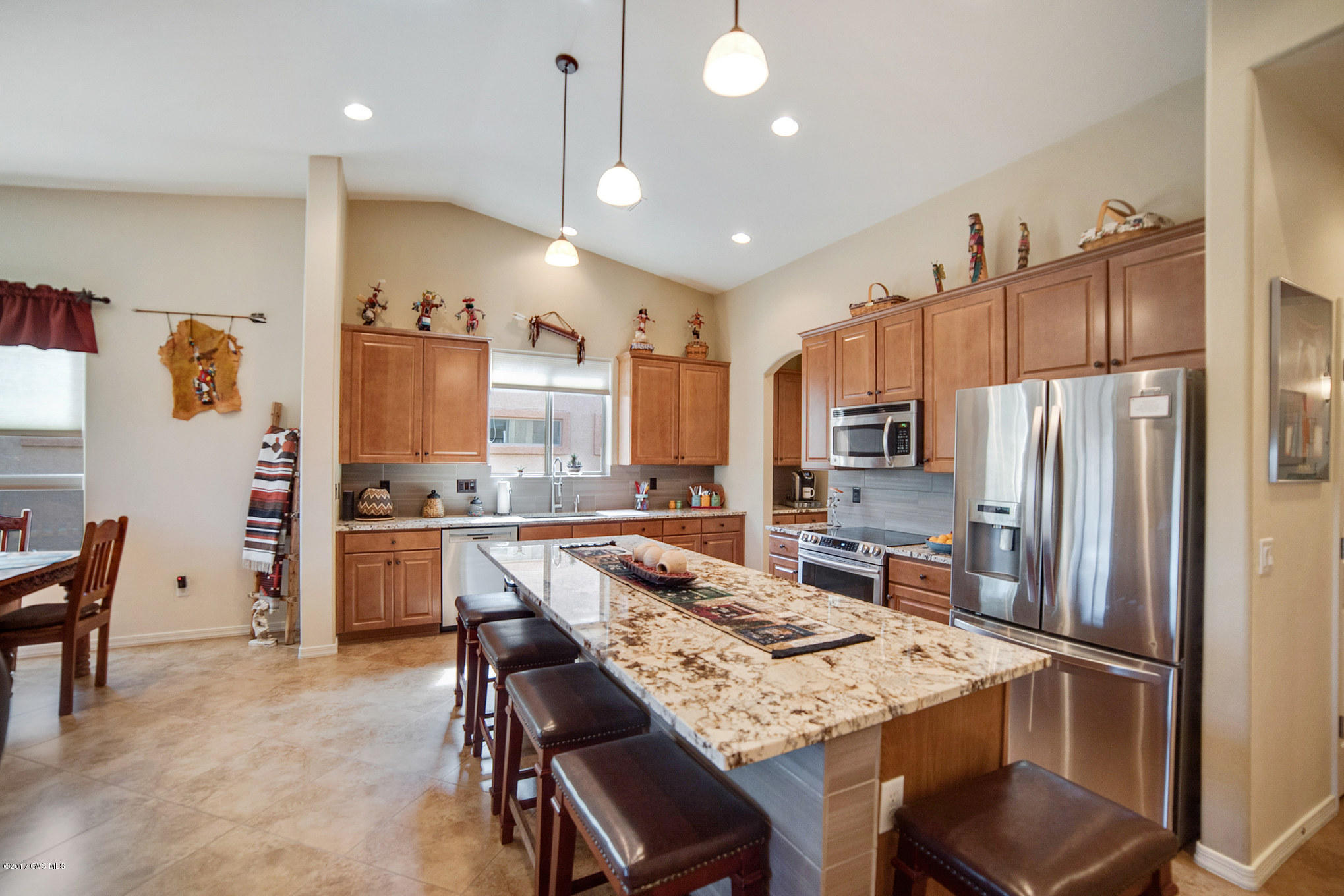 588 W Shadow Wood