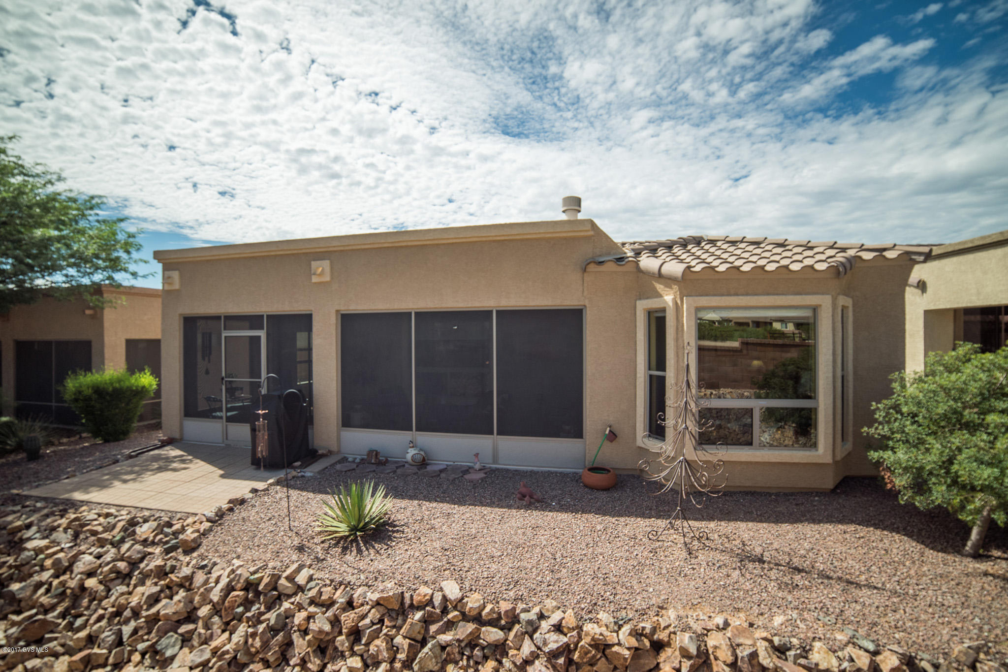 588 W Shadow Wood