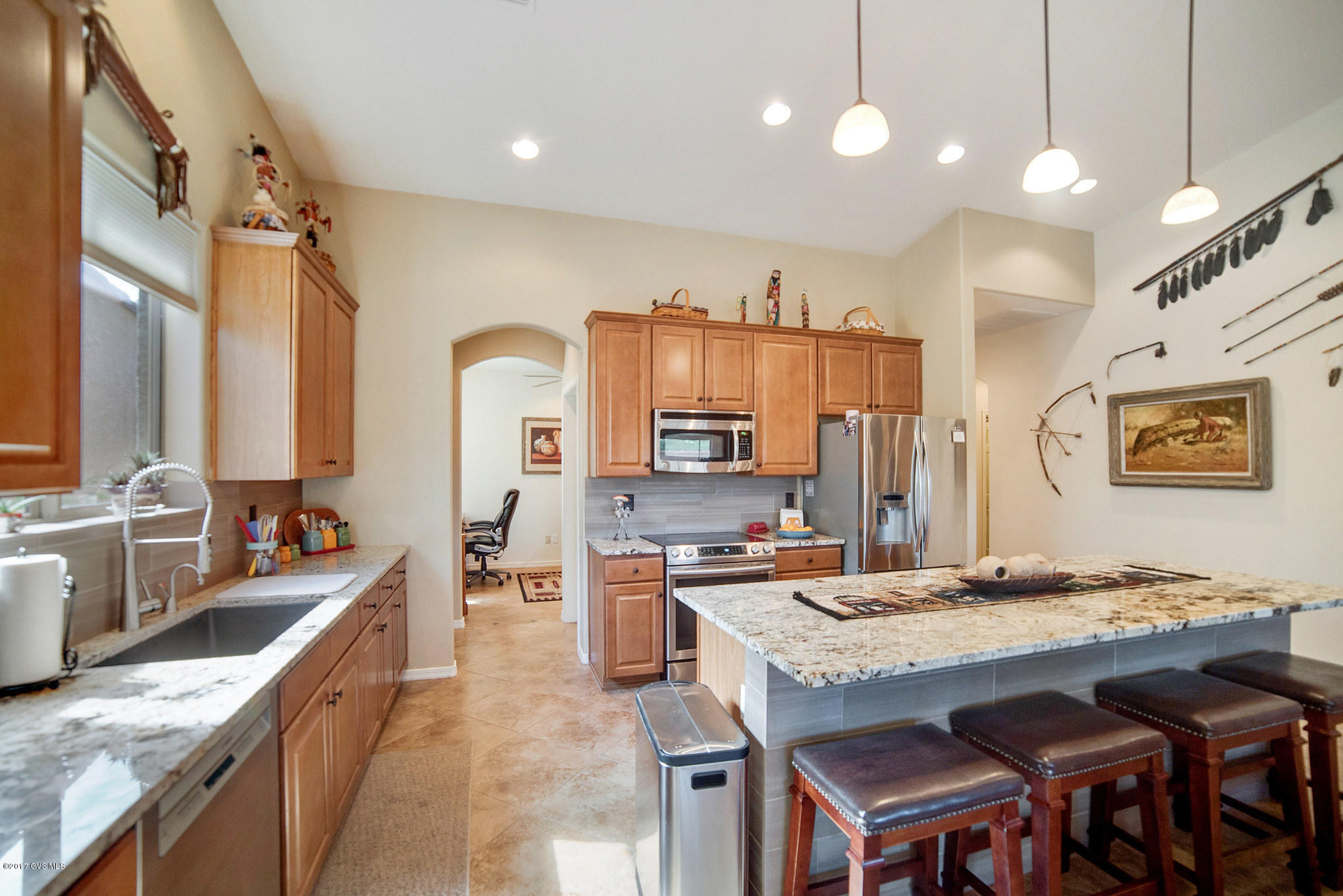 588 W Shadow Wood