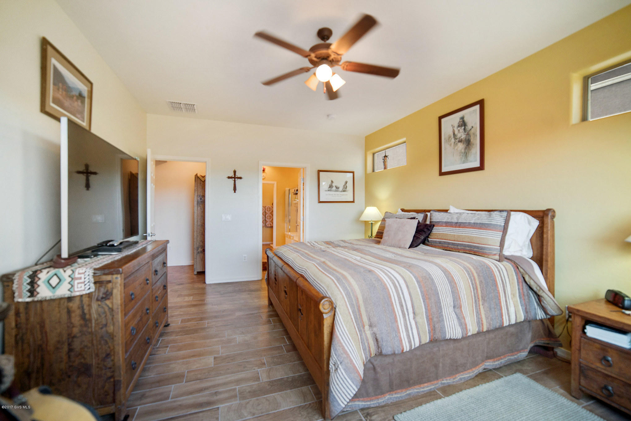 588 W Shadow Wood