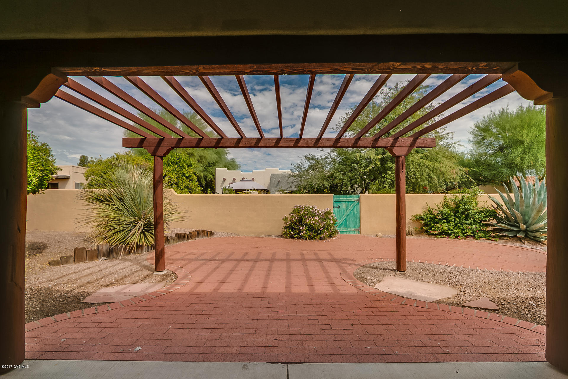 260 W Paseo Del Chino