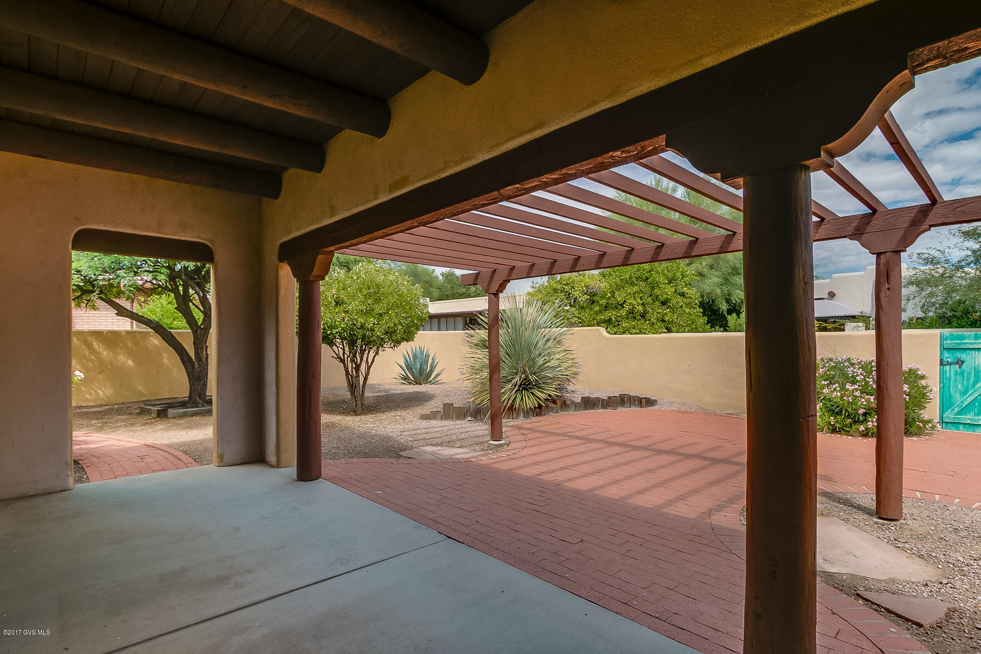 260 W Paseo Del Chino