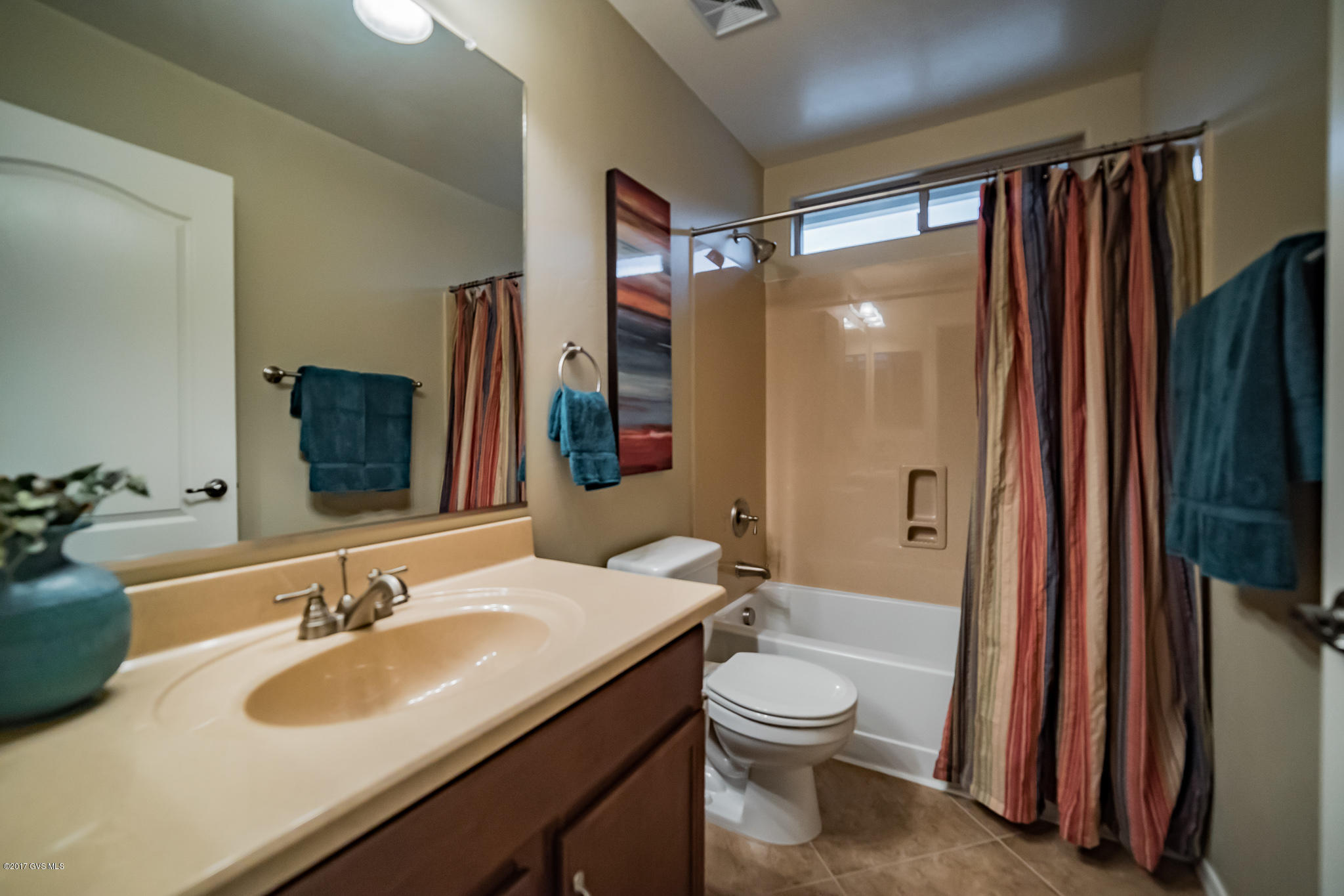 921 W Via Alamos