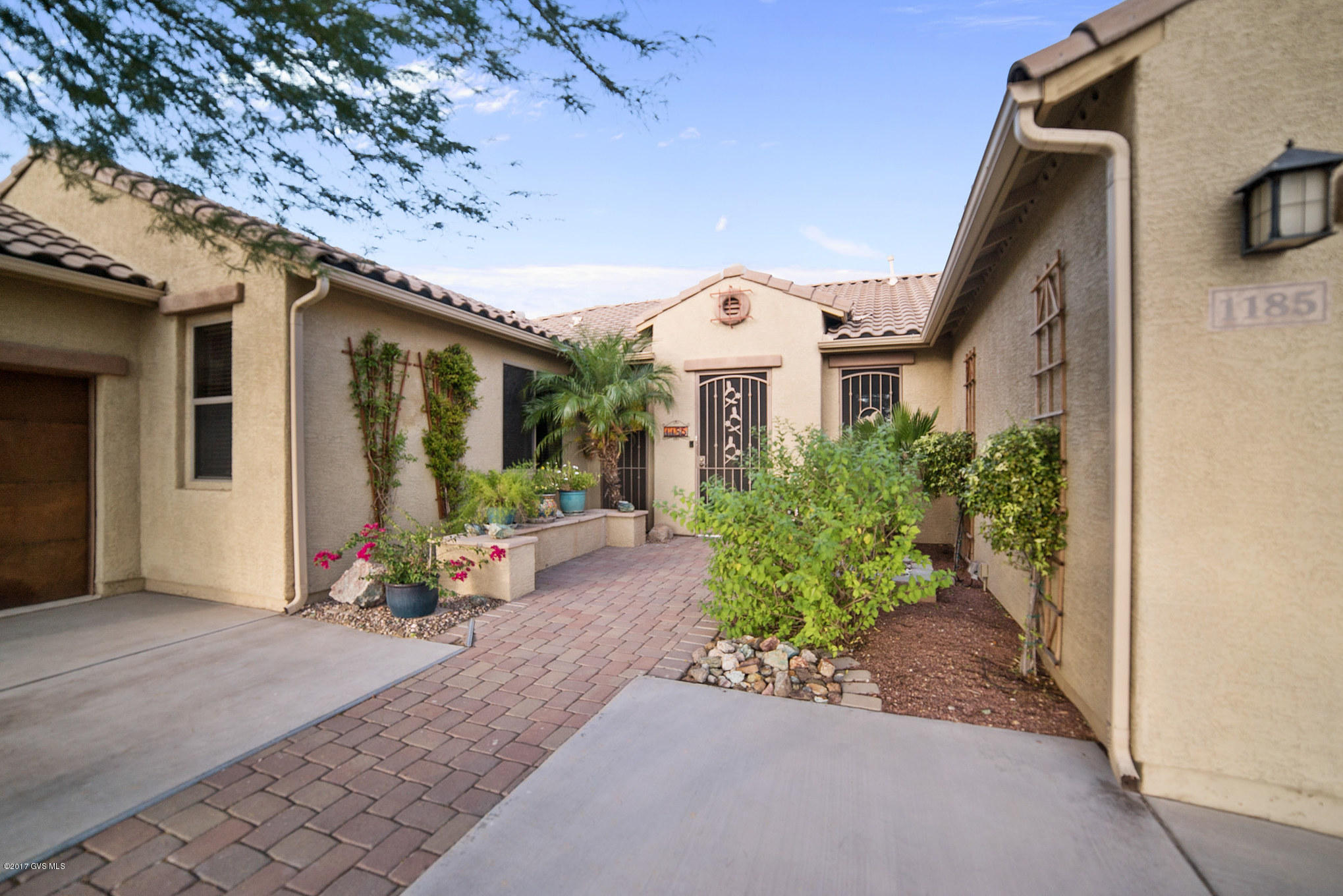 1185 E Stronghold Canyon Lane