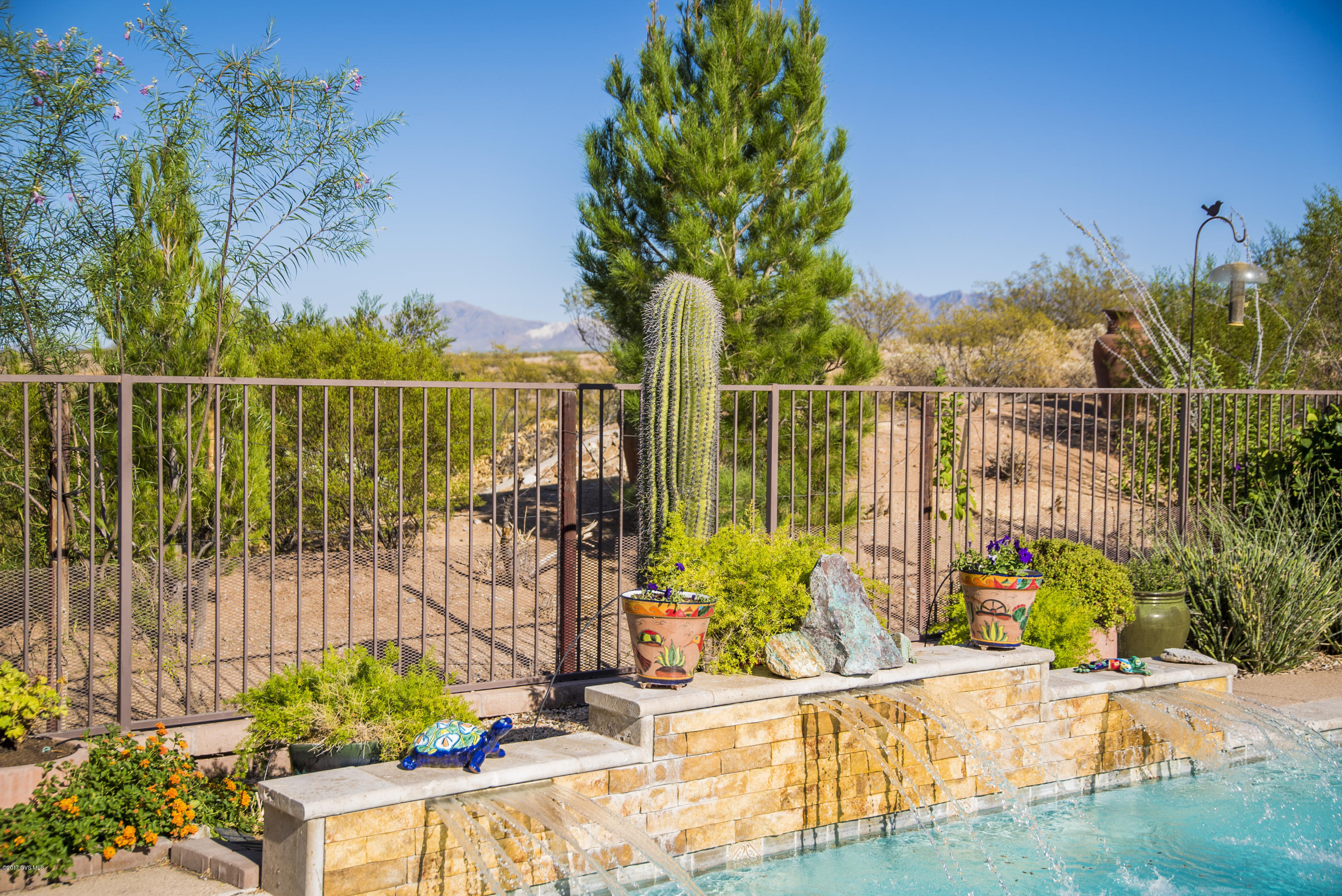 1185 E Stronghold Canyon Lane