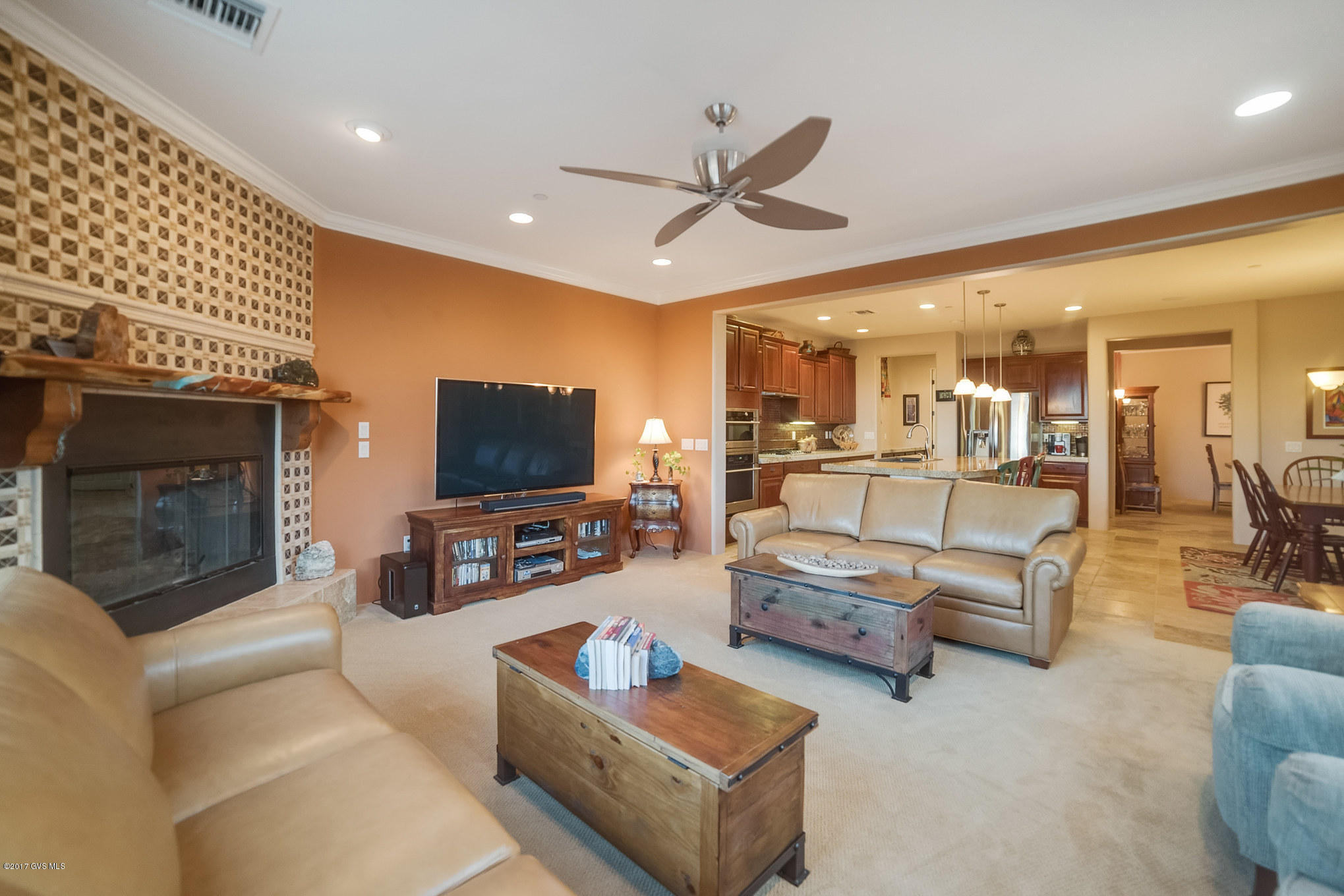 1185 E Stronghold Canyon Lane