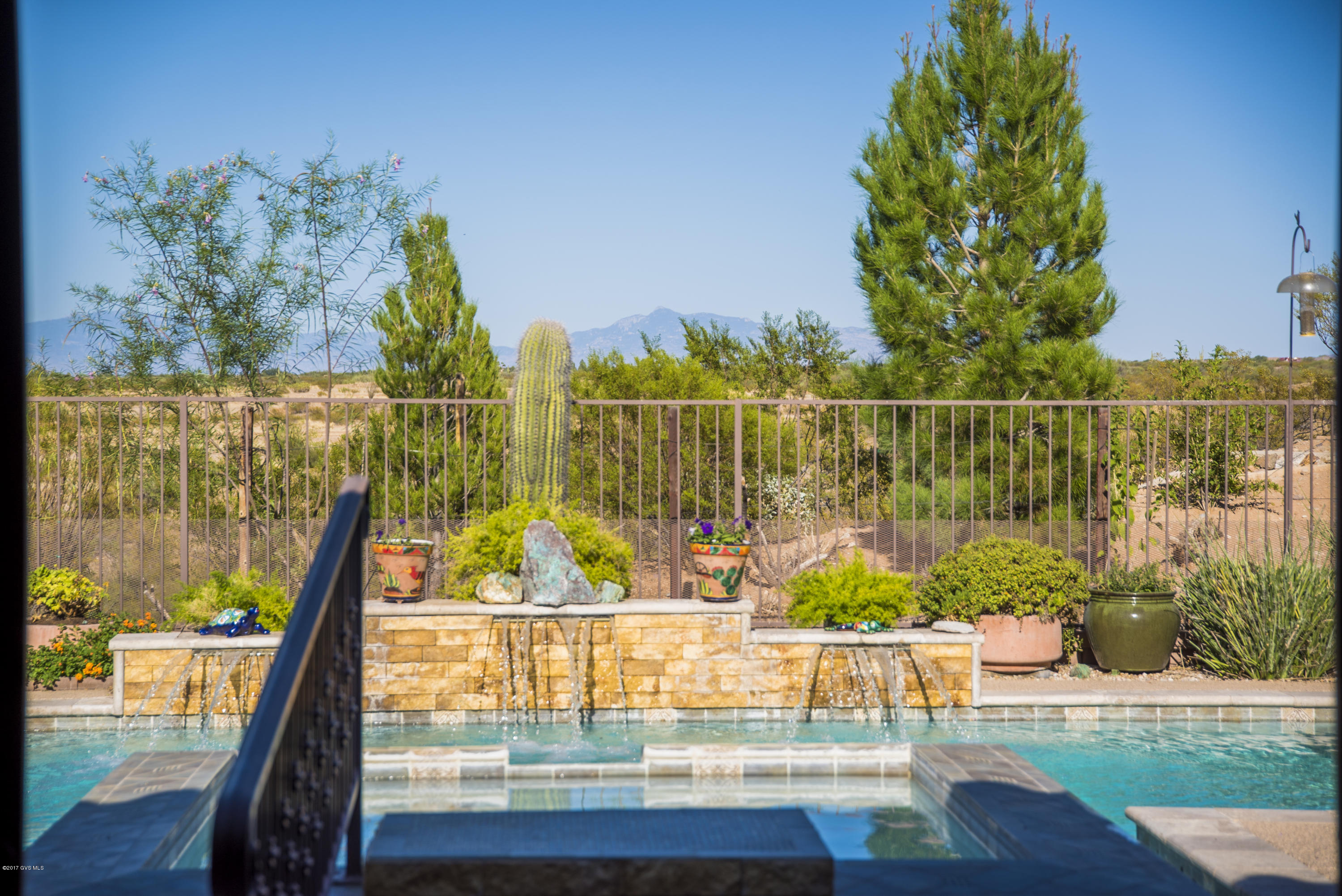 1185 E Stronghold Canyon Lane