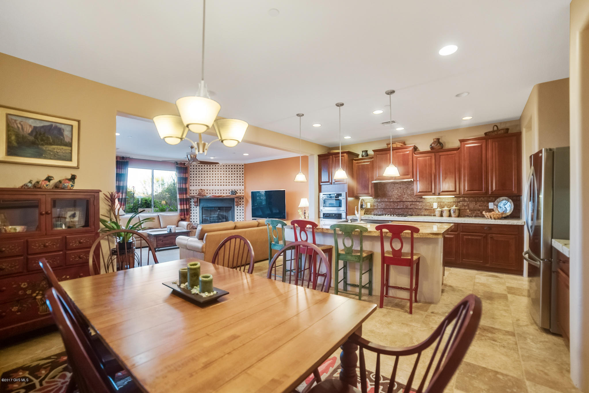 1185 E Stronghold Canyon Lane