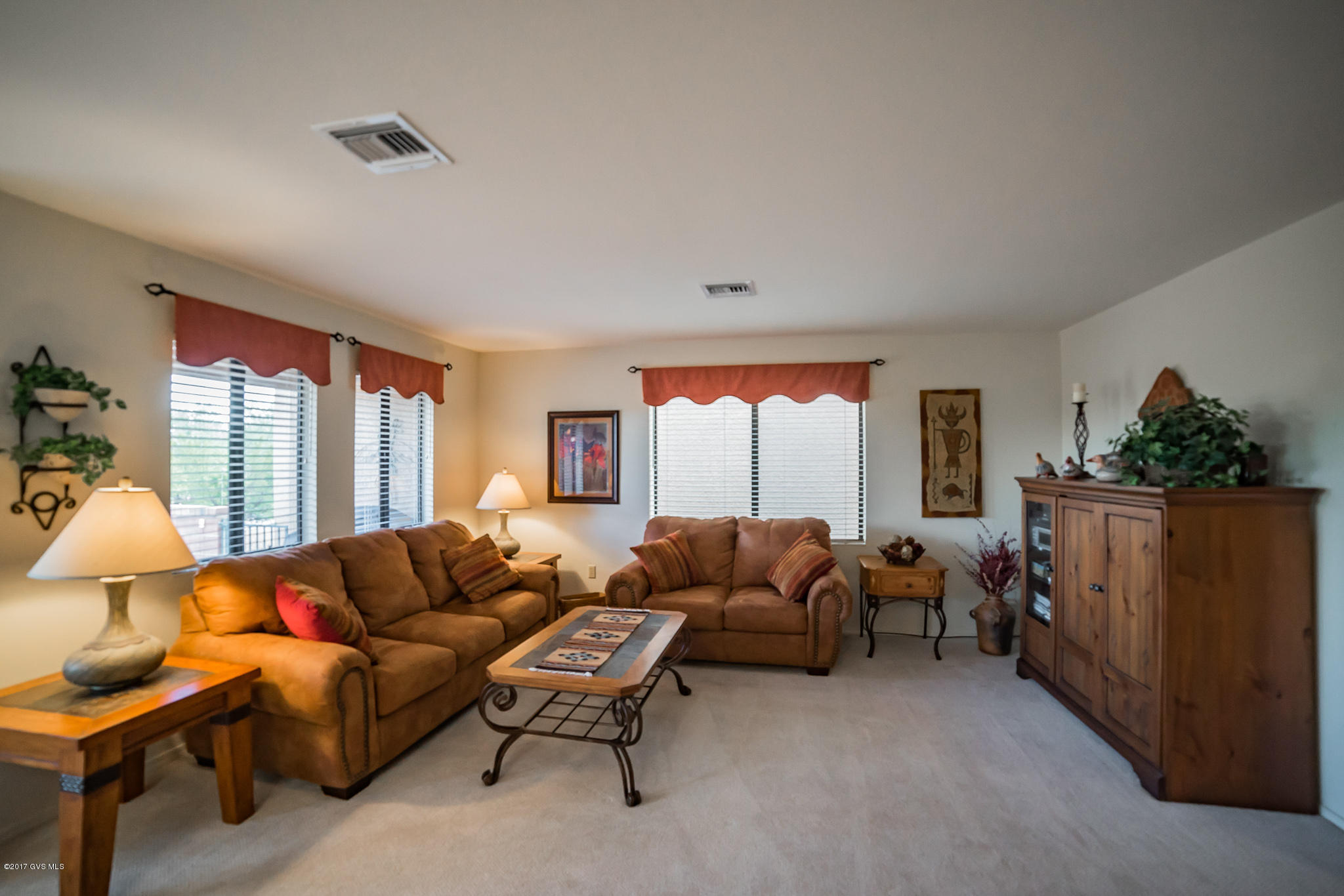 172 N Crescent Bell Drive