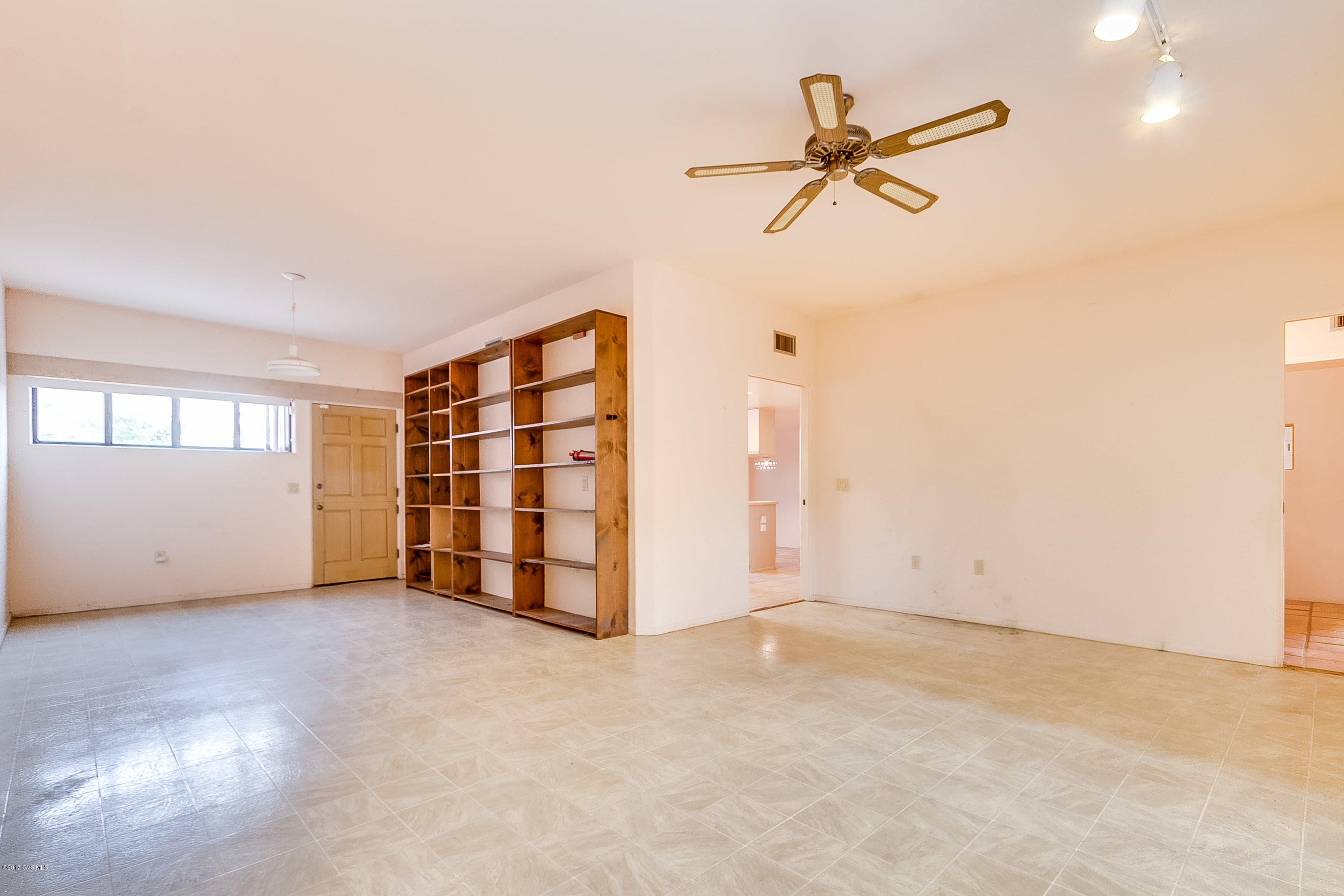 1241 W Placita Quieta