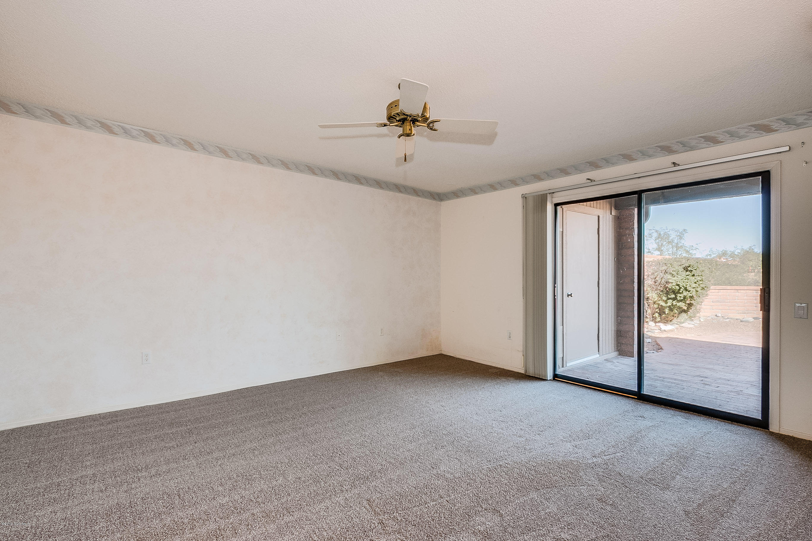 1760 W Via De La Gloria