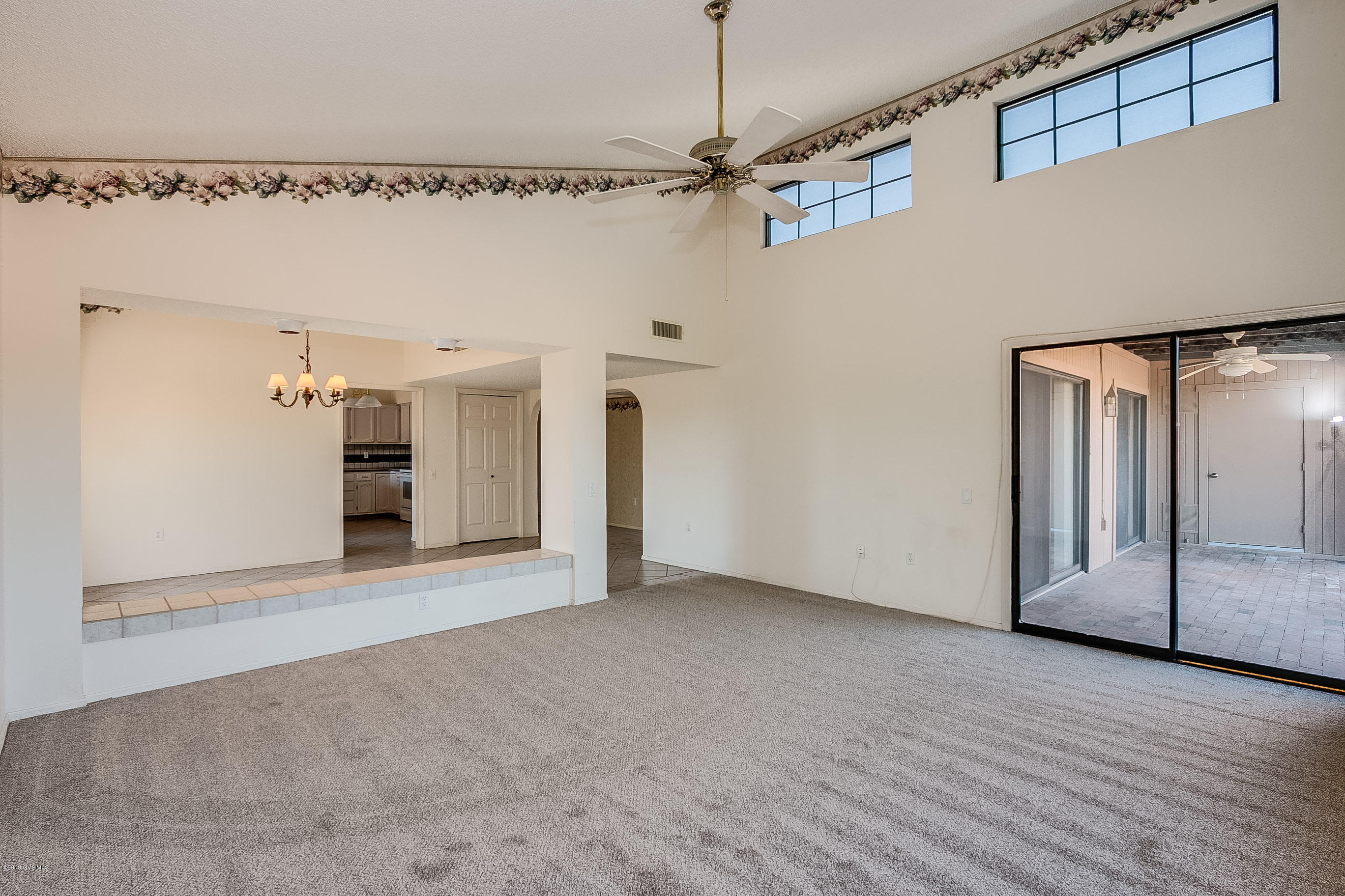 1760 W Via De La Gloria