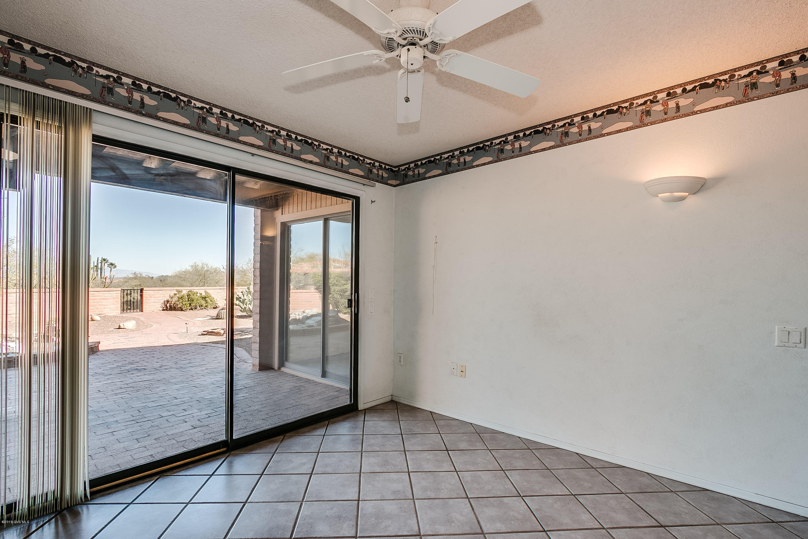 1760 W Via De La Gloria
