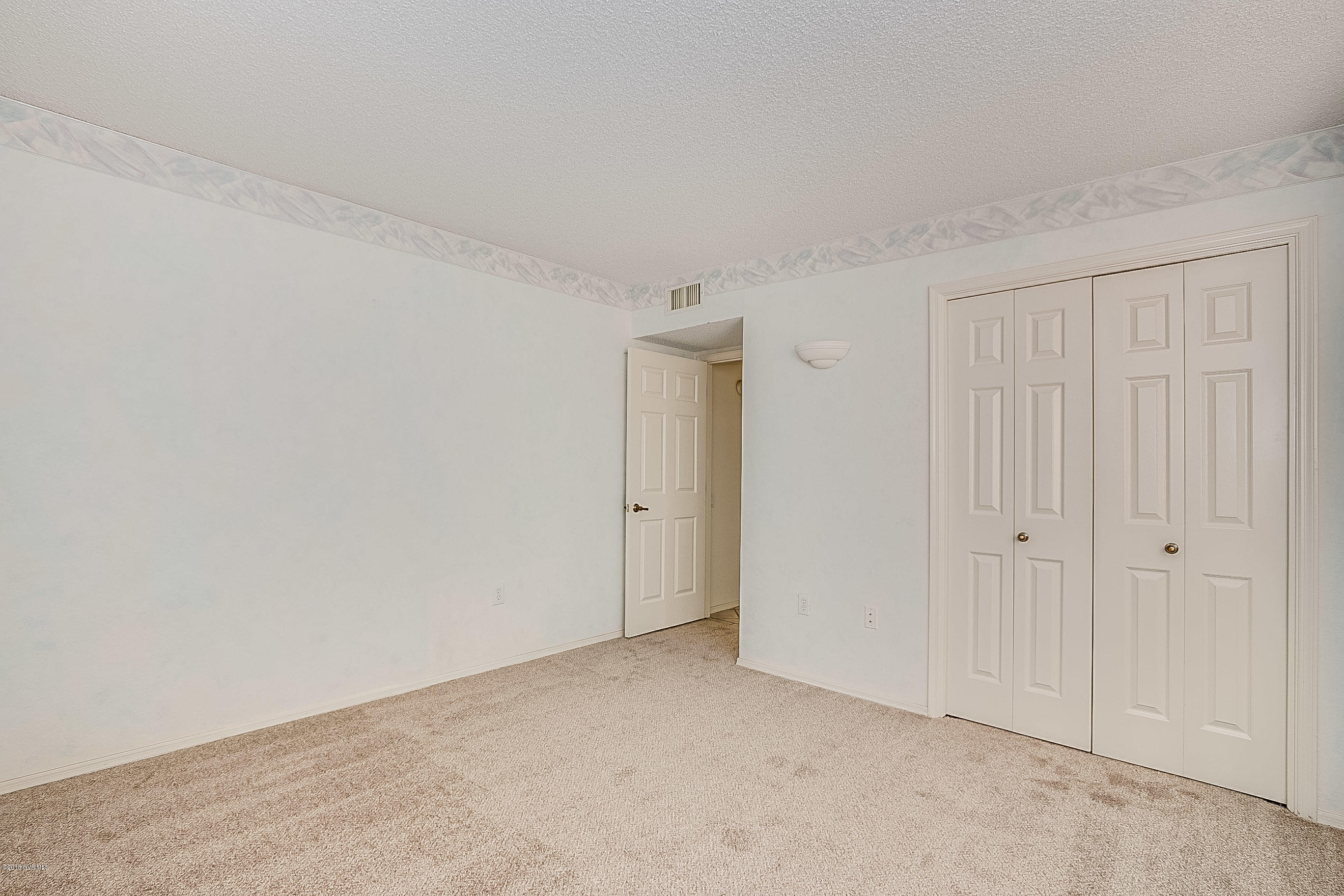 1760 W Via De La Gloria