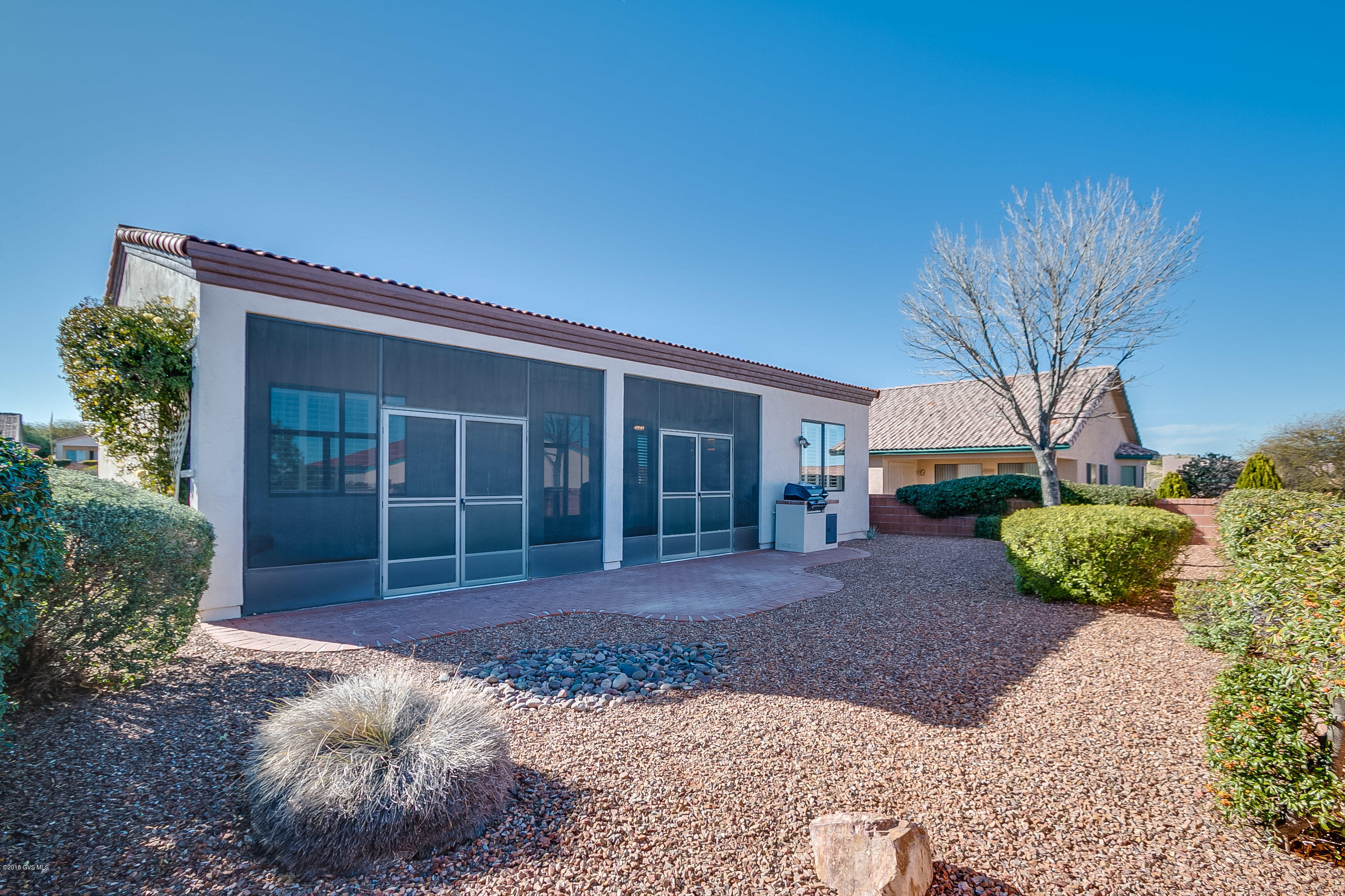 318 N Via Del Clavelito